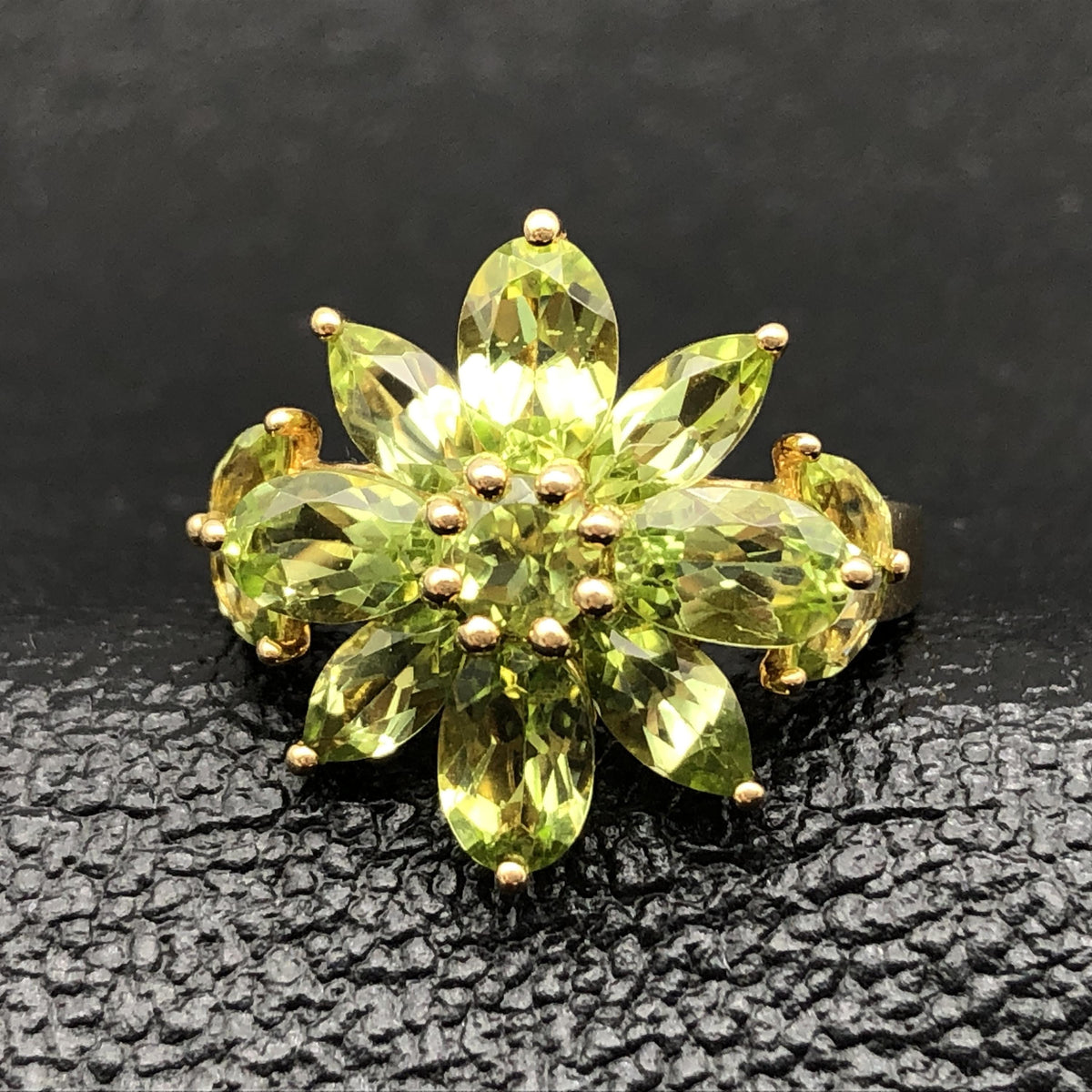 Custom Jewelry Custom Jewelry Flower Motif Peridot Ring, PE(3.30ct), K18YG, 4.8g, US Size 6 C340170