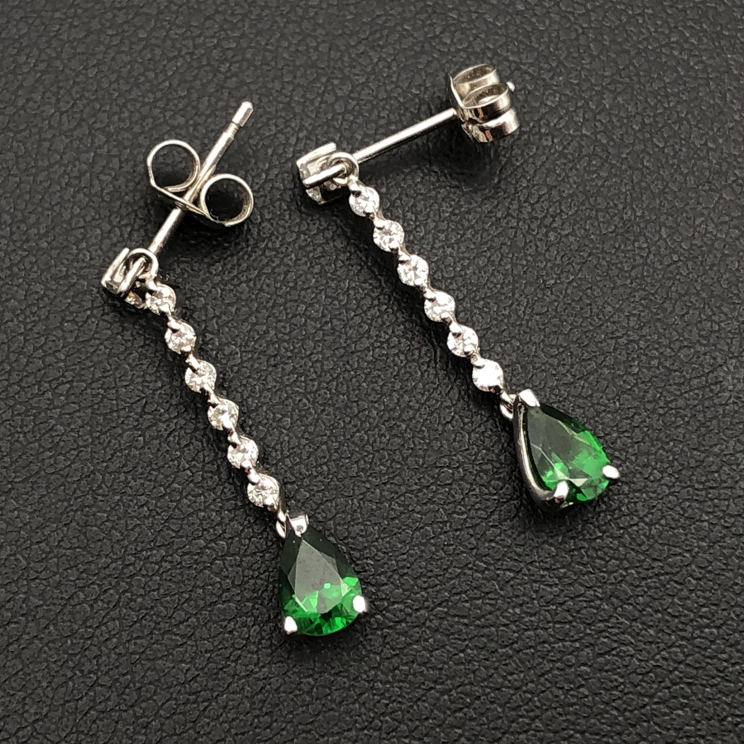 Custom Jewelry Custom Jewelry Green Garnet & Diamond Pierces, G(0.47ct/0.48ct), D(0.13ct/0.13ct), PT900, 2.2g C366207