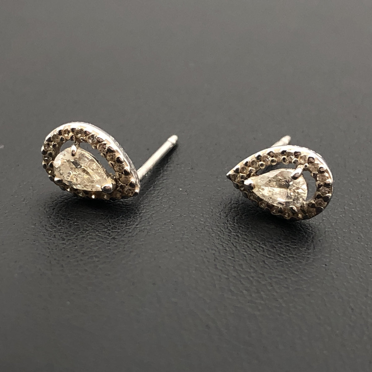 Custom Jewelry Custom Jewelry Tear Drop Diamond Pierces, D(0.204ct/0.209ct), D(0.07ct0.07ct), K18WG, 1.4g, Sorting×2 & Certificate Included C297140