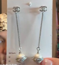 Chanel Rhinestone Pearl Drop 2017's Earrings Silver