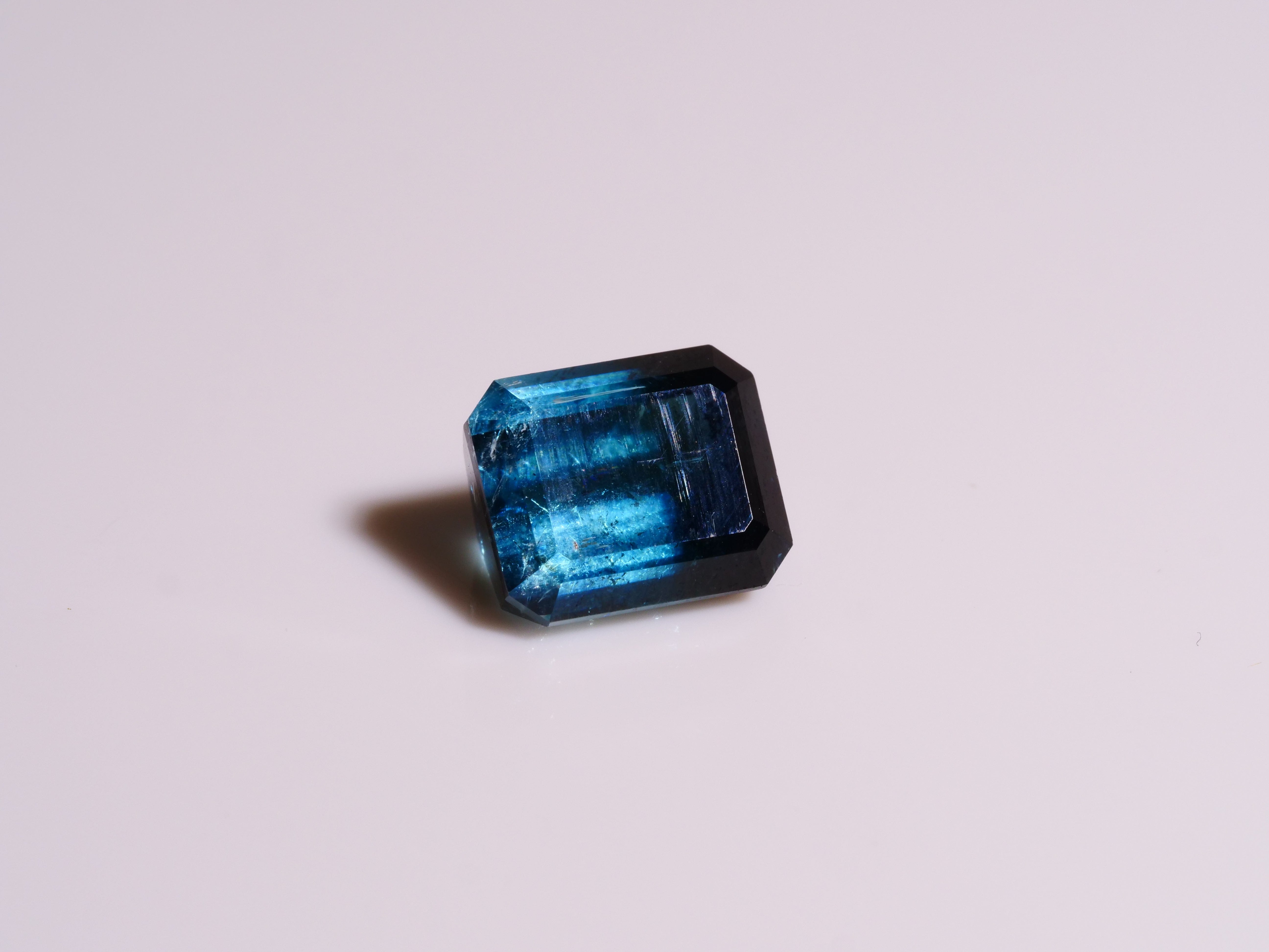 David Harry Jewels 3.60cts Pamir Ombré Indicolite