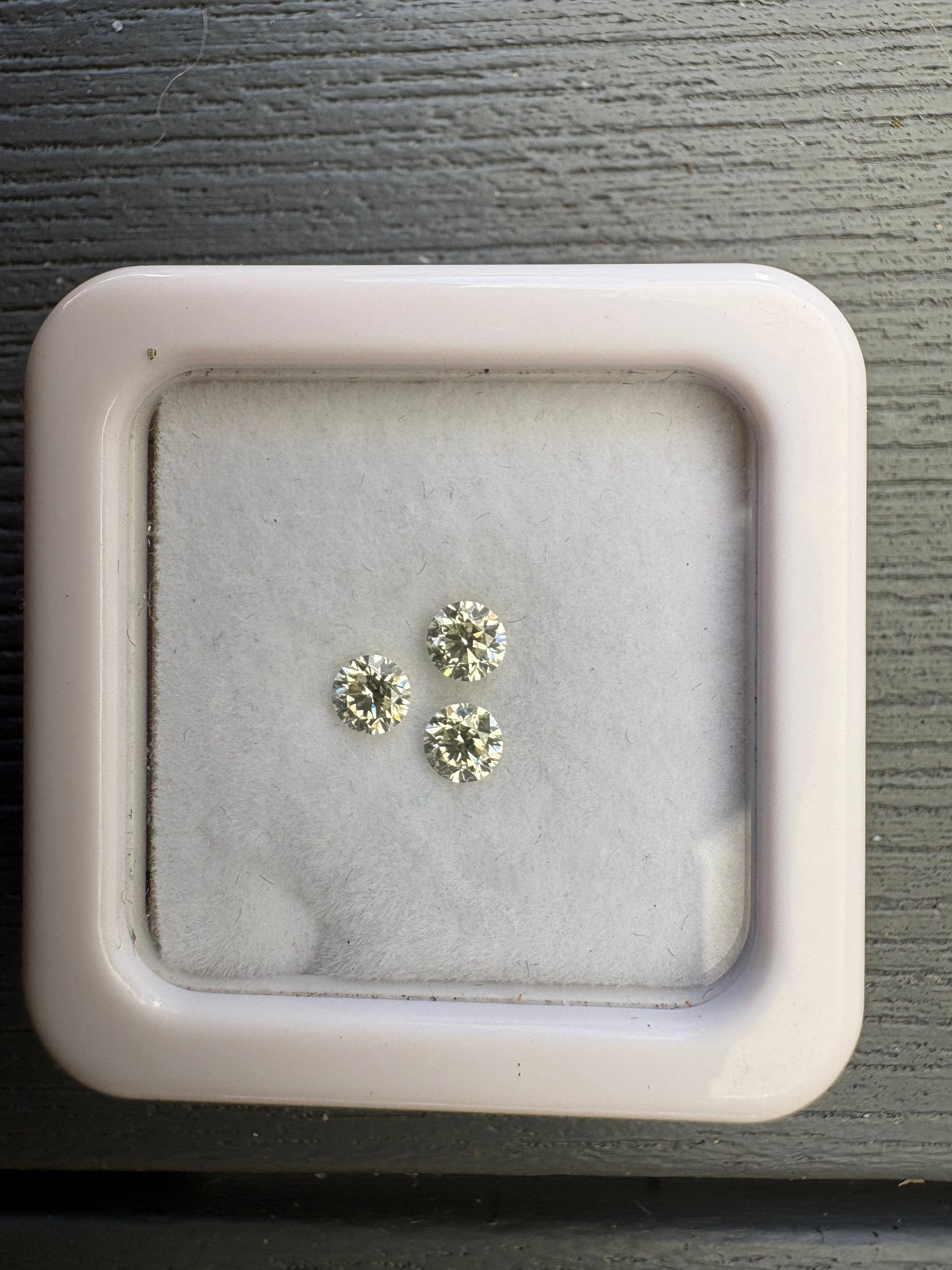 David Harry Jewels 0.7ct Ellendale Fancy Yellow Diamond Trio (3.9mm)