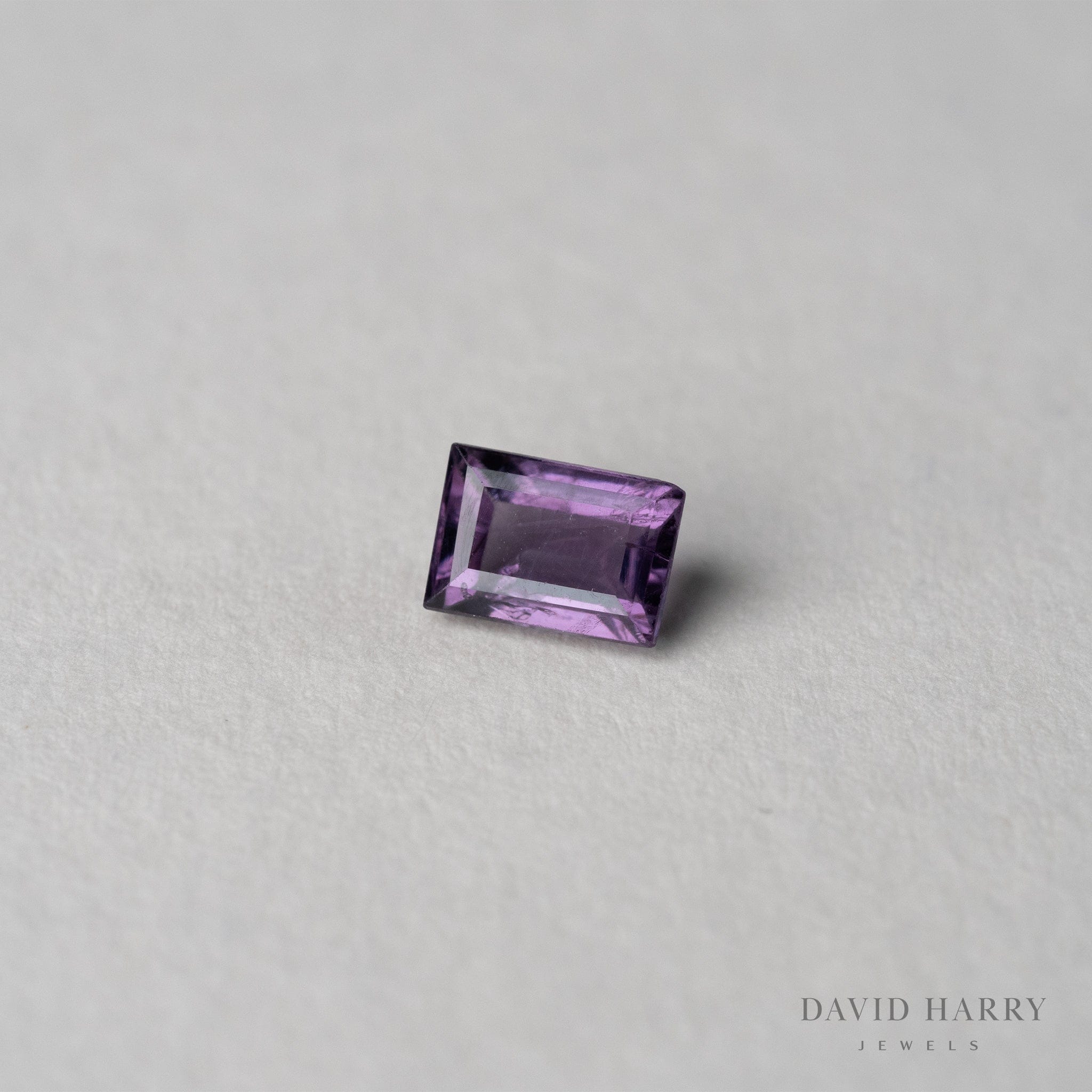 David Harry Jewels 0.90ct Kuh-I-Lal Spinel