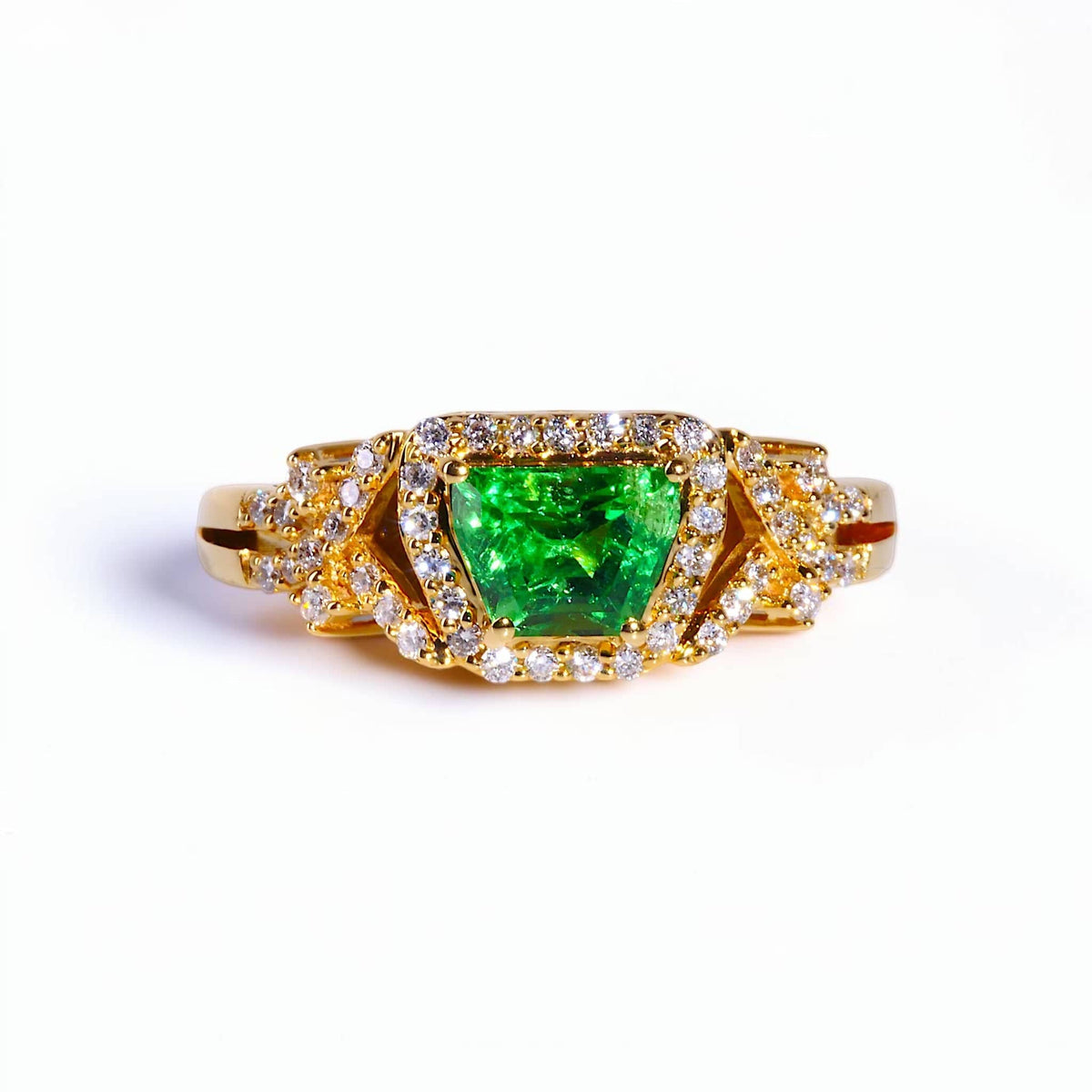 David Harry Jewels 0.98ct Tsavorite Garnet and Diamond Ring in 18ct Yellow Gold