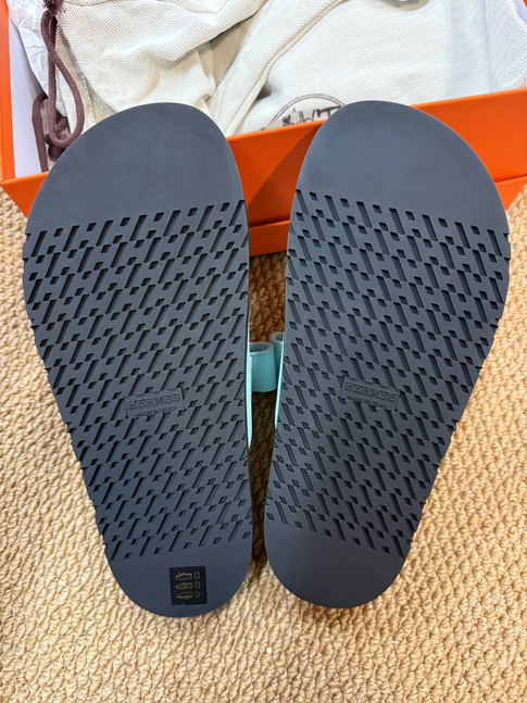 EU37.5 - Hermès Chypre Sandals Mint Green Classic H-Cut Slide
