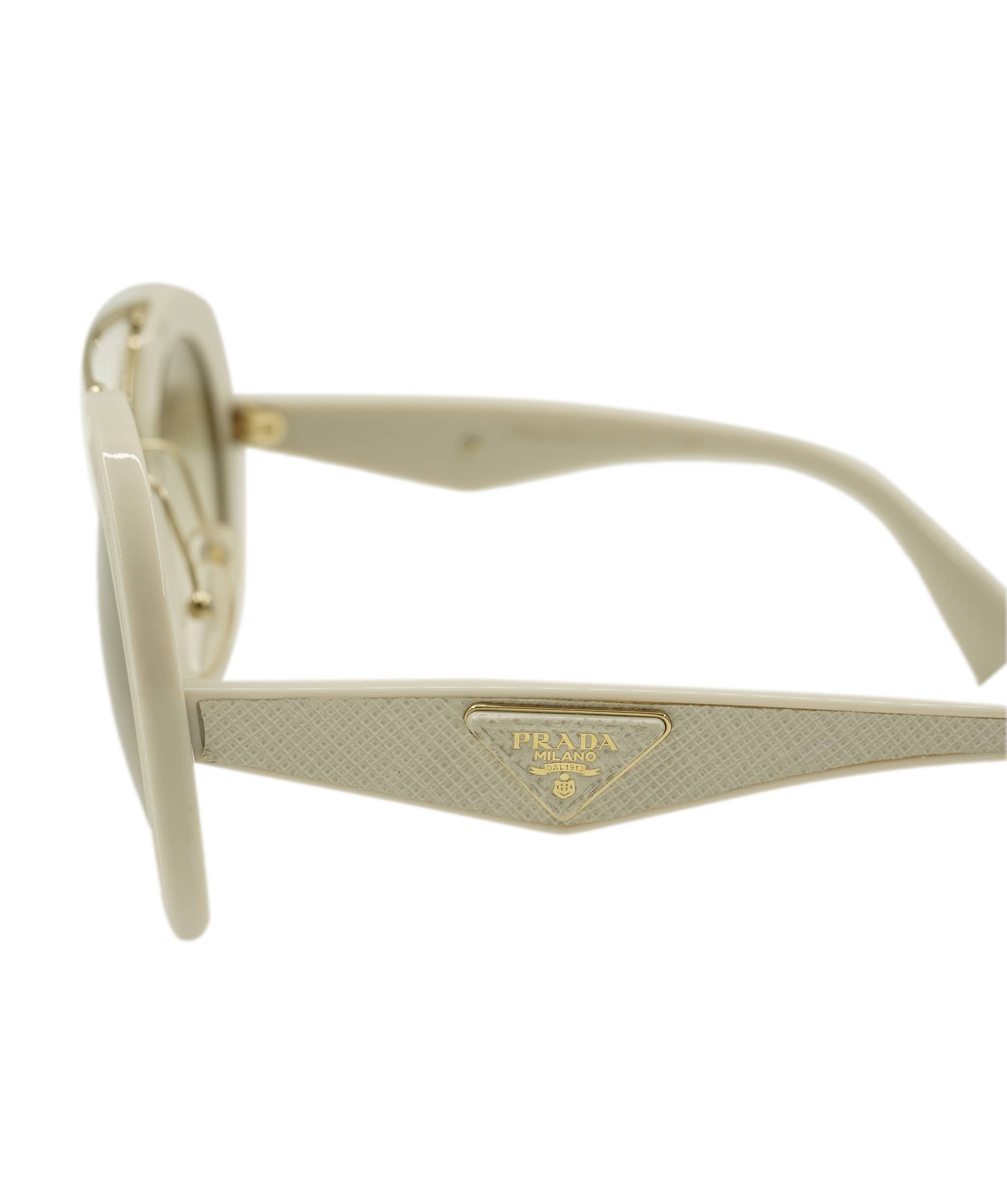 DESIGNER Prada sunglasses AKC0766