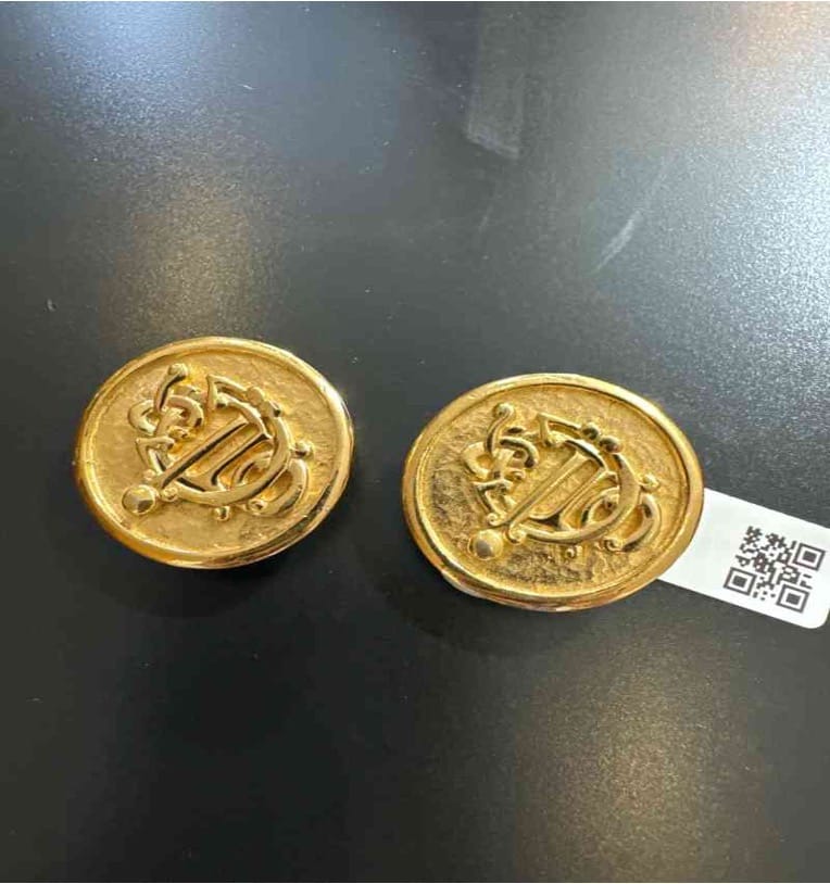 Dior Dior Pumpkin Carriage Ear Clips LZ410265