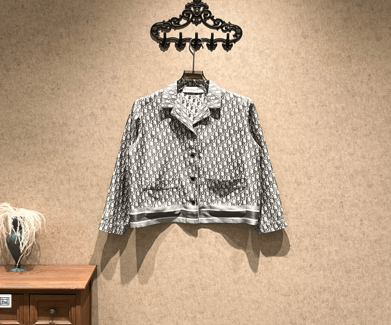 Dior Dior's popular grey monogram print slogan shirt in mulberry silk / perfect size 38 / 99% new / 40831 SGC40831
