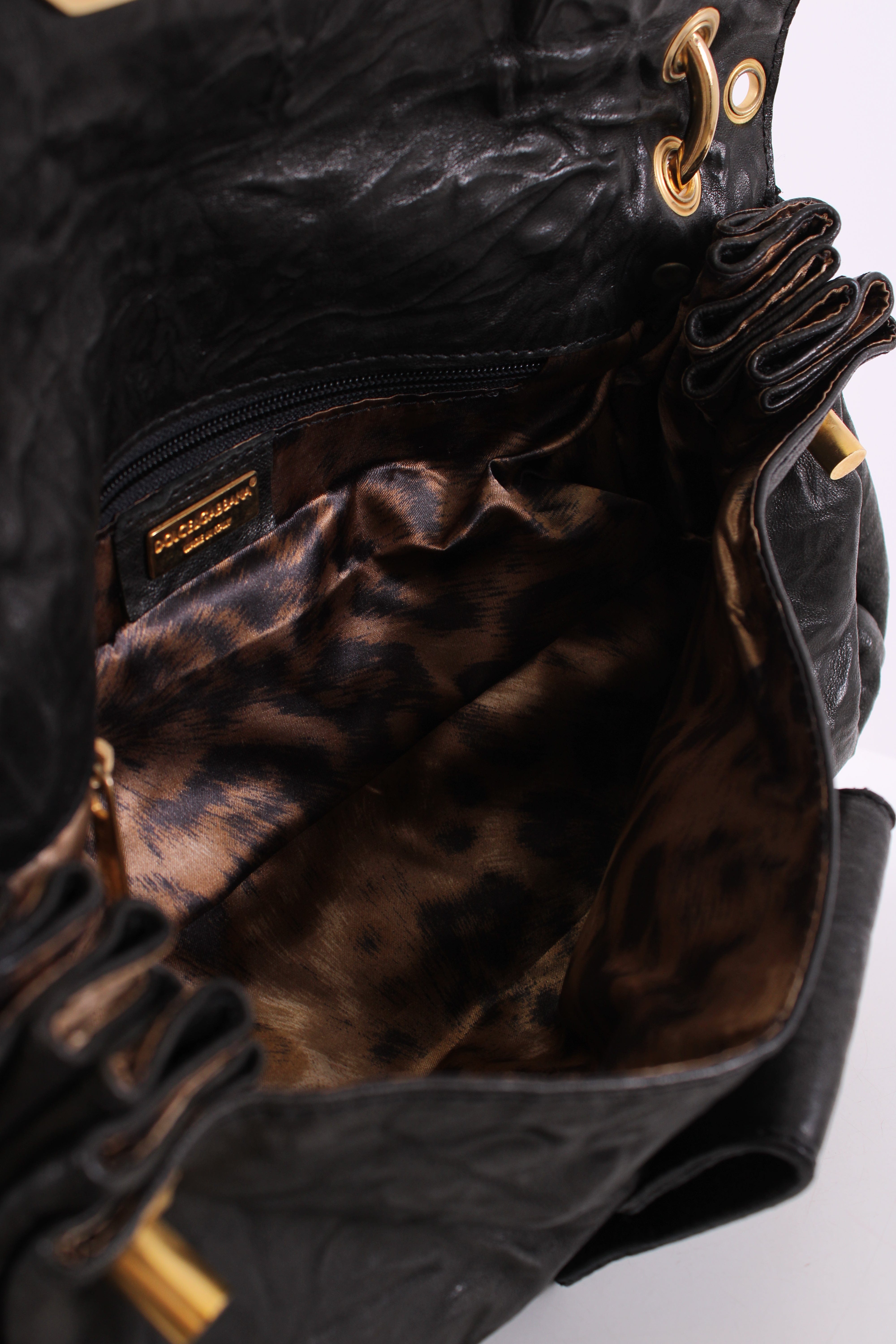 Dolce & Gabbana Dolce & Gabbana Leather shoulder bag gold detailing Black Small