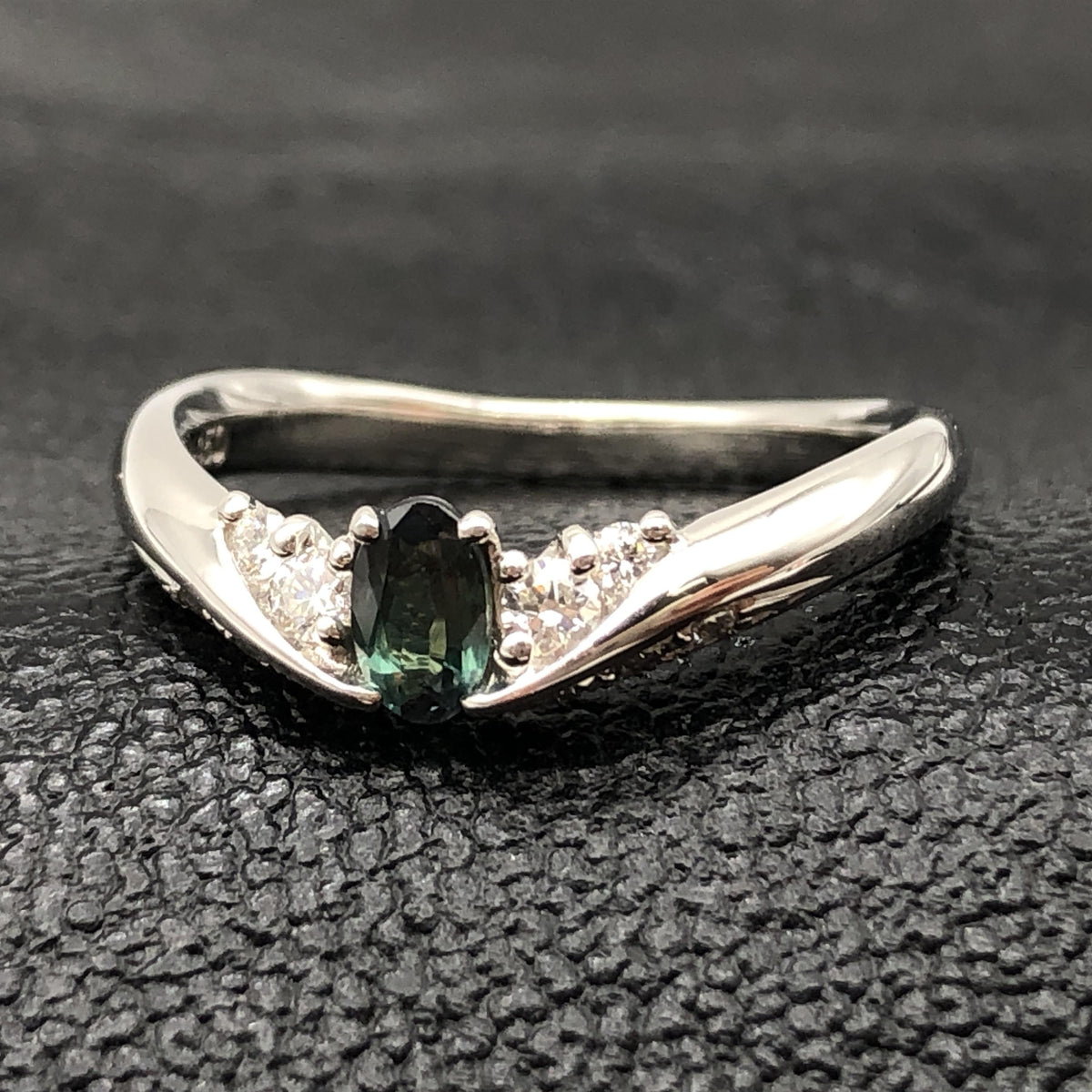 Custom Jewelry 1P Alexandrite & Diamond Ring, A(0.32ct), D(0.18ct), PT950, 4.9g, US Size 7, Sorting Included C410241
