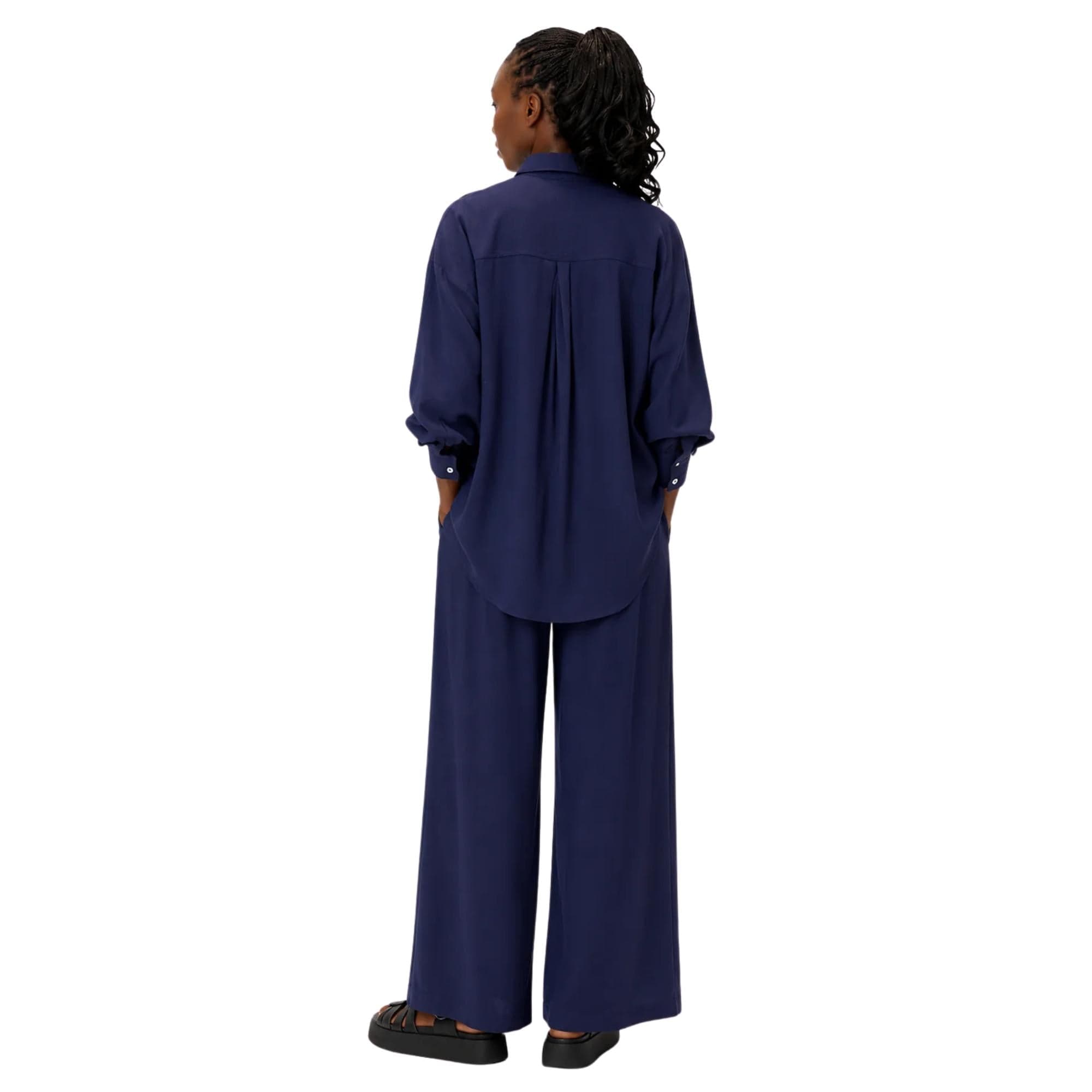 LOOSE FIT 2-PIECE SET زوج (SHIRT & PANTS قميص وبنطلون) “THE LINEA"