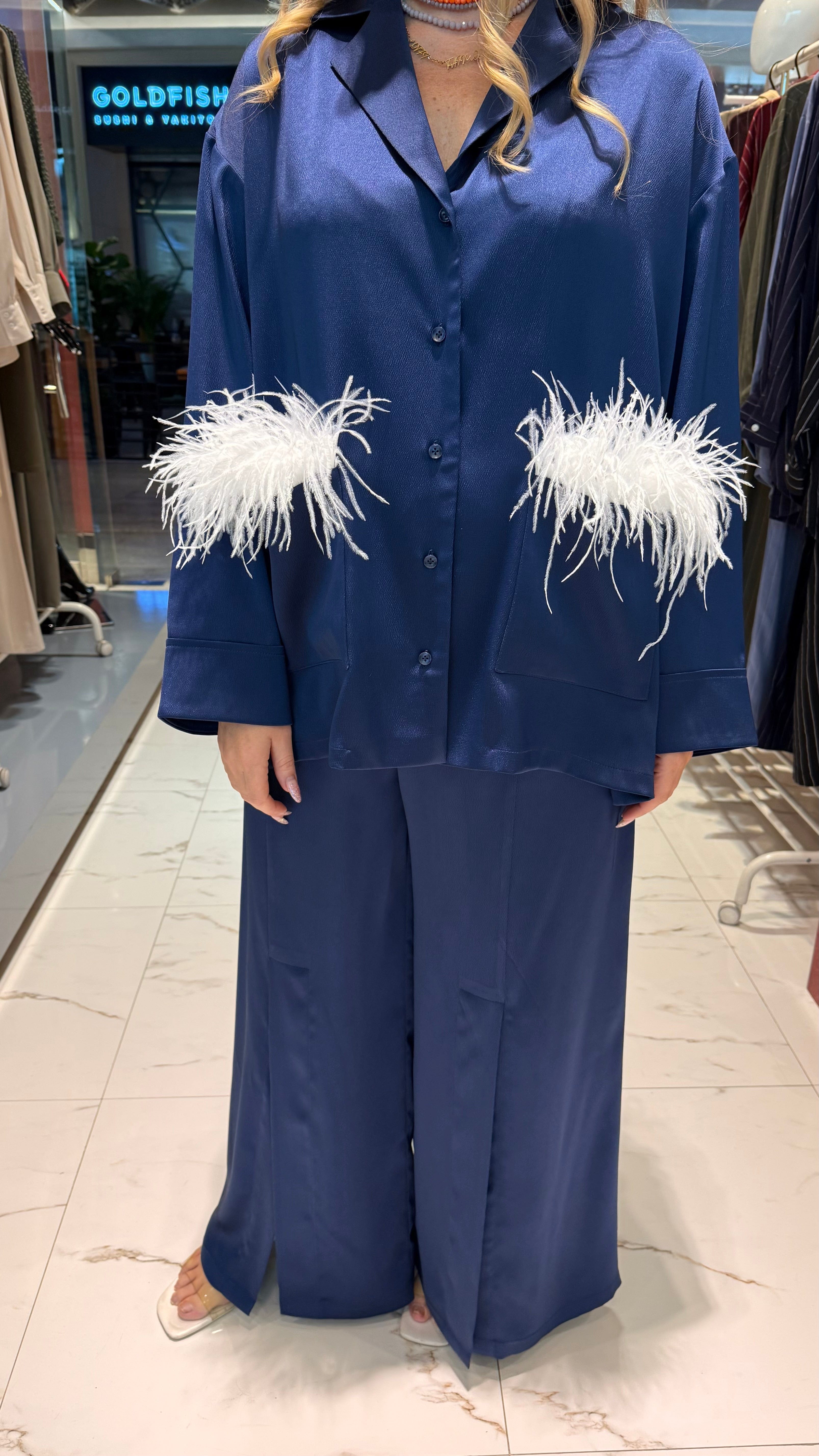 ESSENTIALS5IVE SATIN SET زوج (BLAZER & PANTS قميص وبنطلون) “KAMELIA”