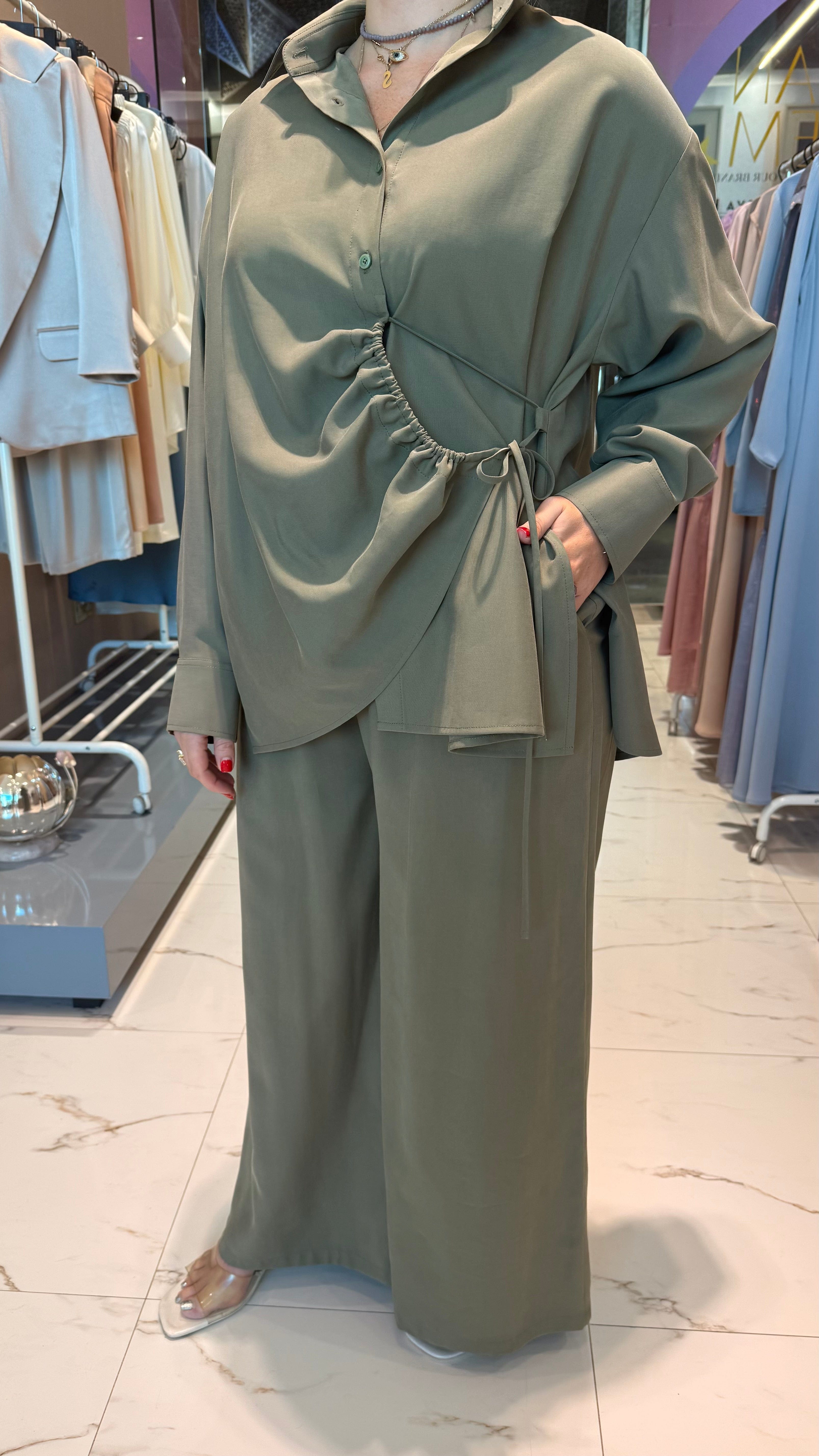 ESSENTIALS5IVE LONG SLEEVES BUTTONED DOWN SHIRT (قميص) “NINA”