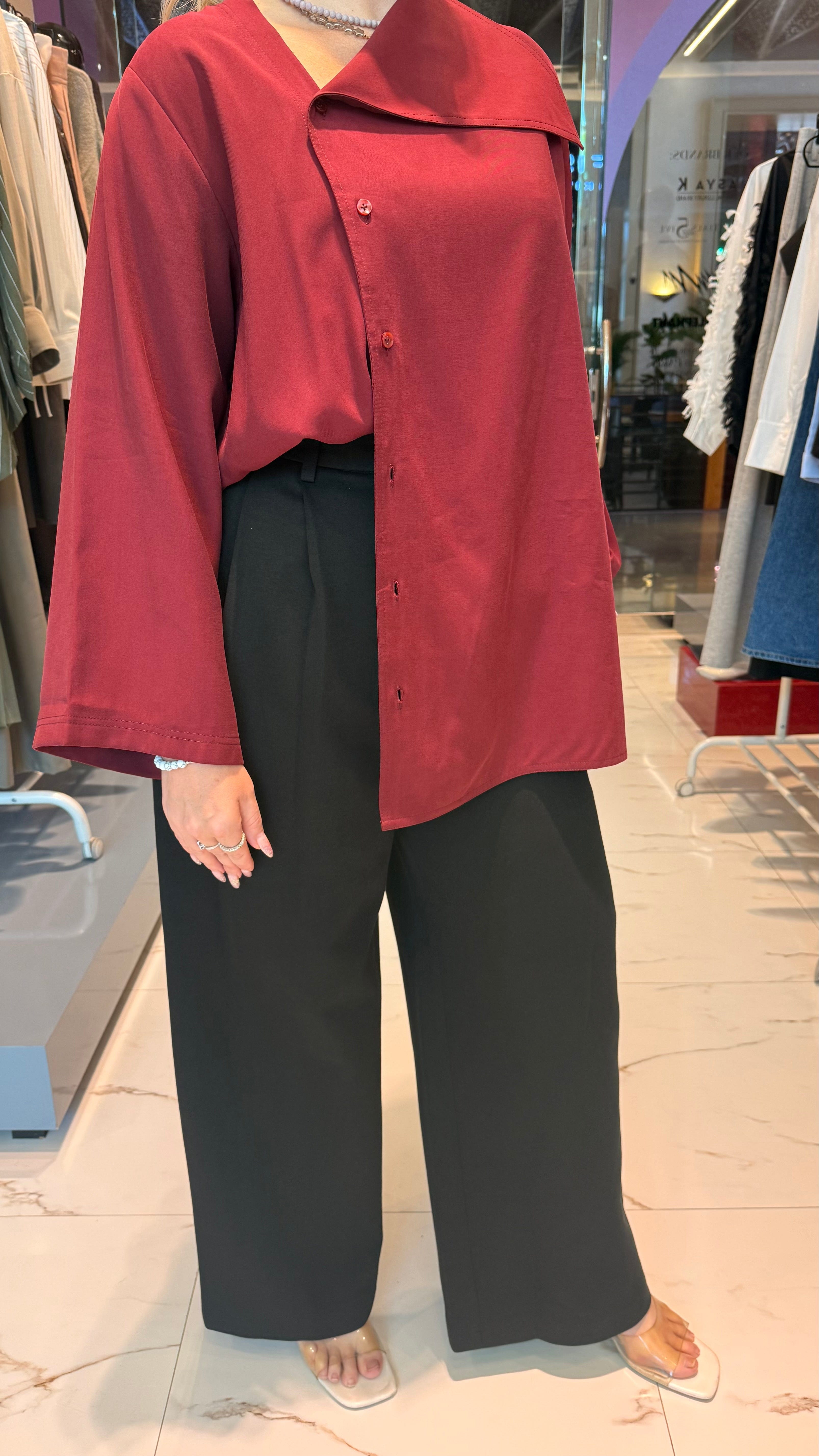 ESSENTIALS5IVE ONE SIDE BUTTONED DOWN SHIRT(قميص) “TWIGGY”
