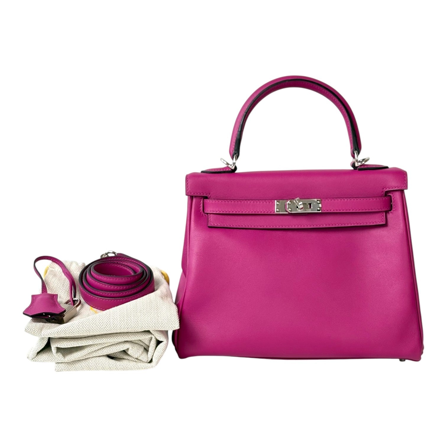 Hermes Kelly 25cm Bag L3 in Swift Leather with PHW