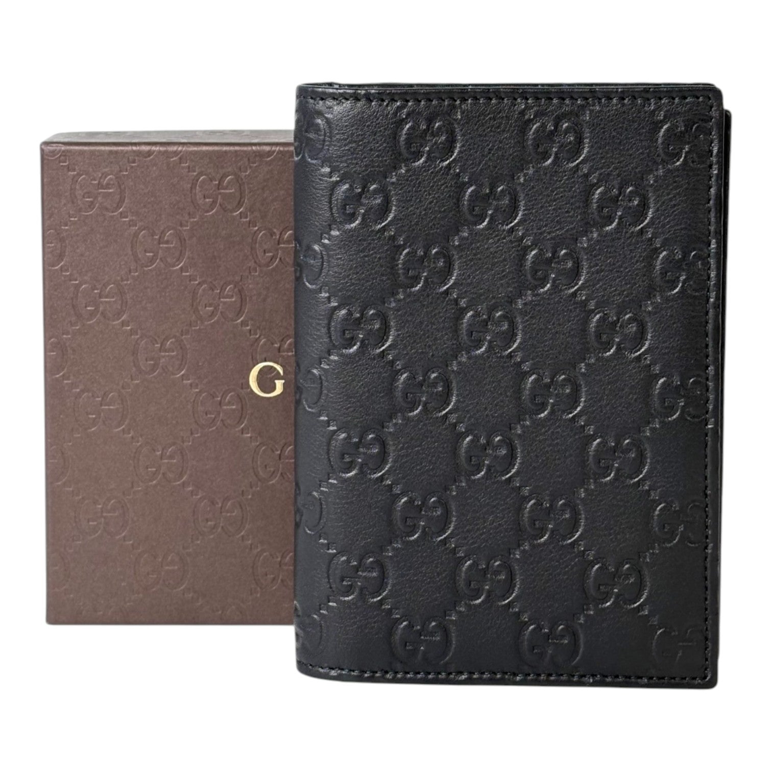 Gucci GG Logo Passport Holder