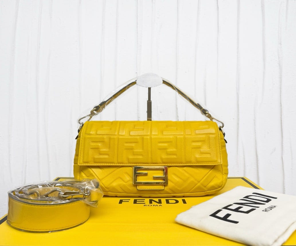 Fendi Fendi Yellow Baguette Handbag/Shoulder Bag 26 22173499