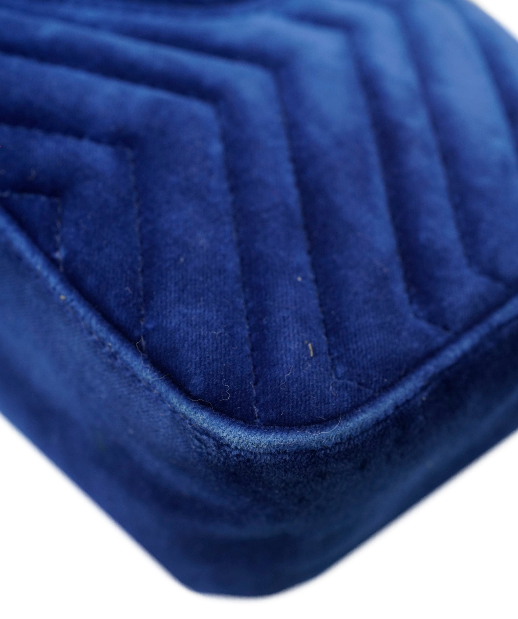 Gucci Gucci Blue Velvet Marmont Bag ALC2954