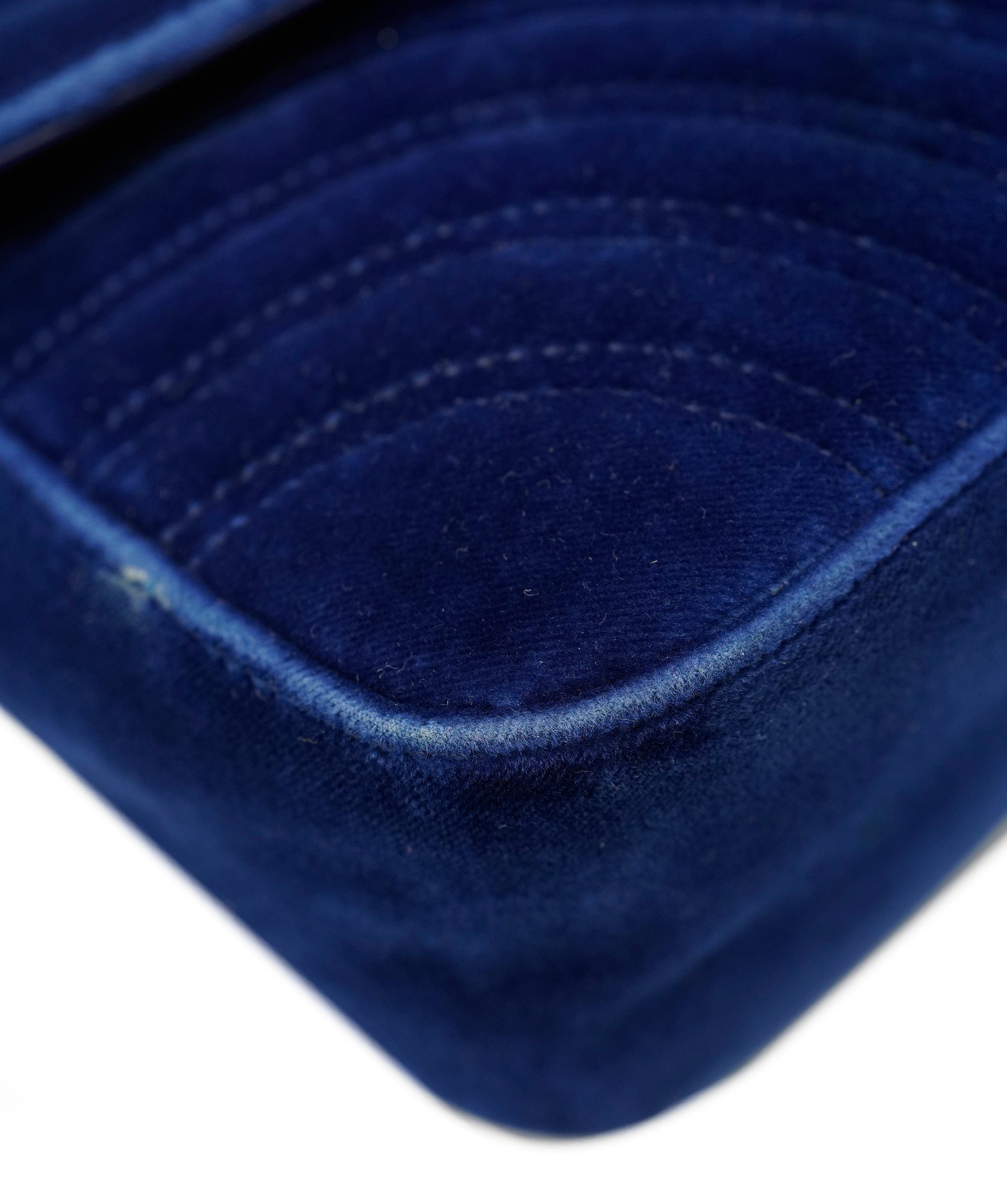 Gucci Gucci Blue Velvet Marmont Bag ALC2954