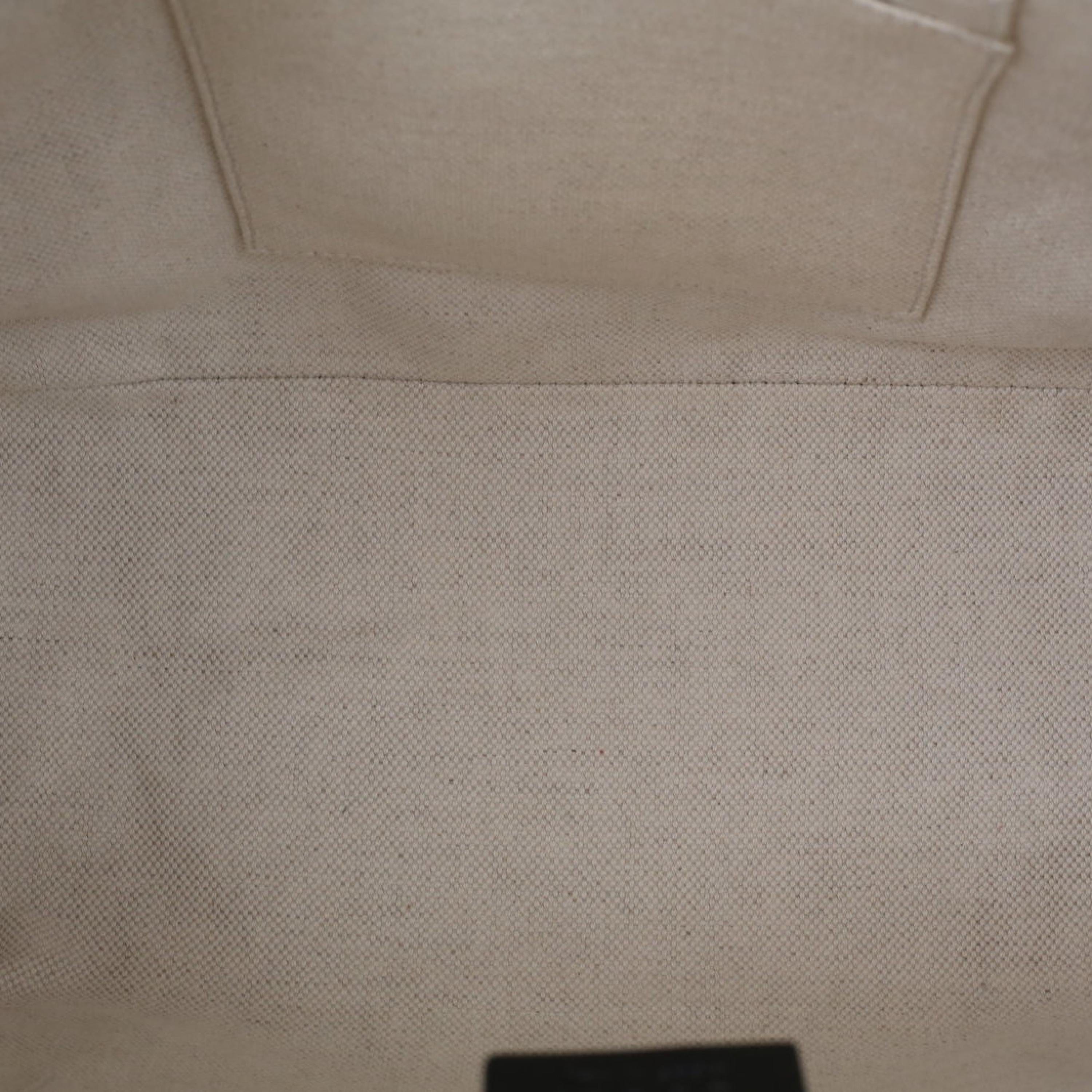 Gucci Gucci Colorblock leather C tiger head rivet backpack
No accessories ALC3168