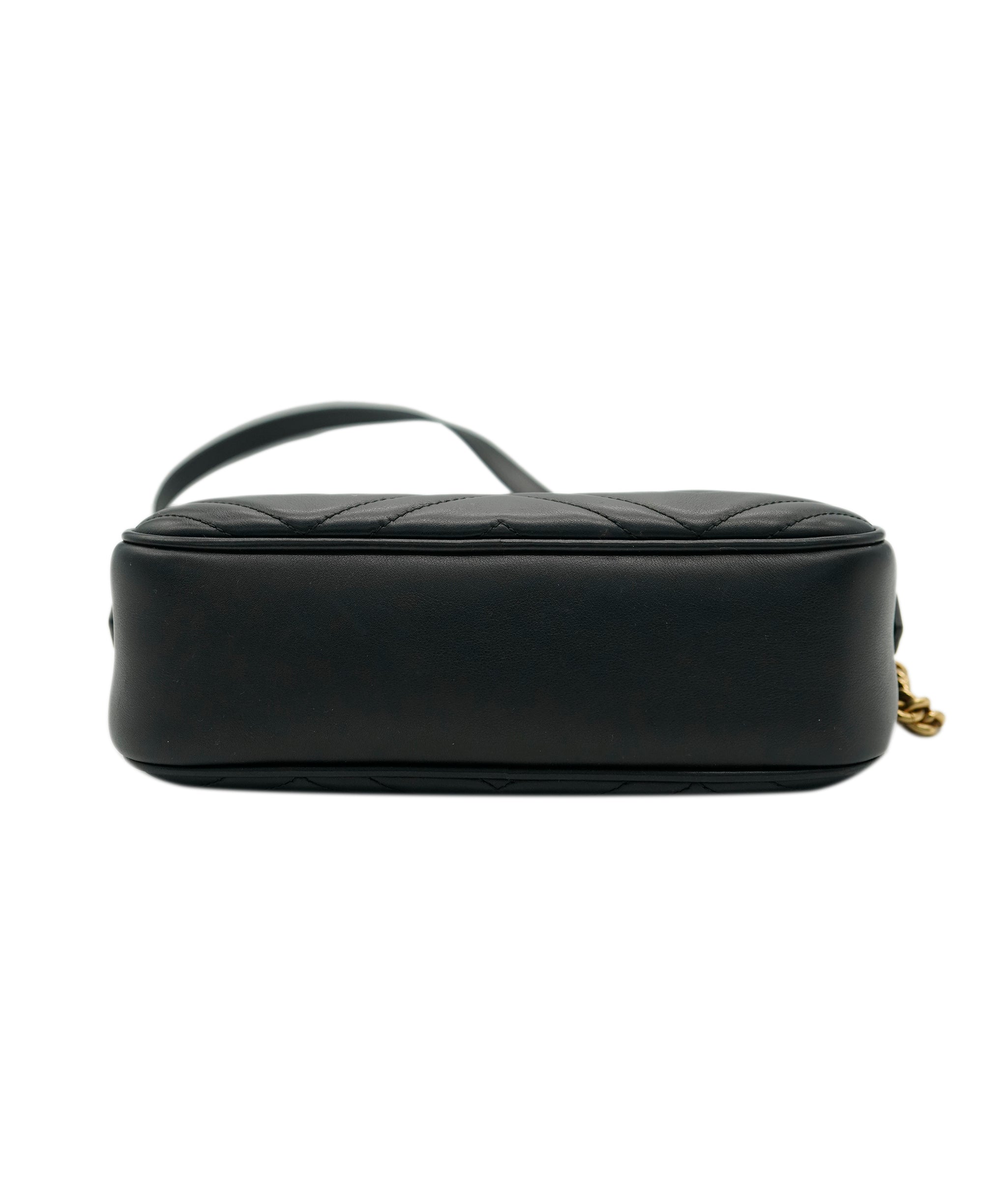 Gucci Gucci Marmont Chevron Crossbody ALC1760