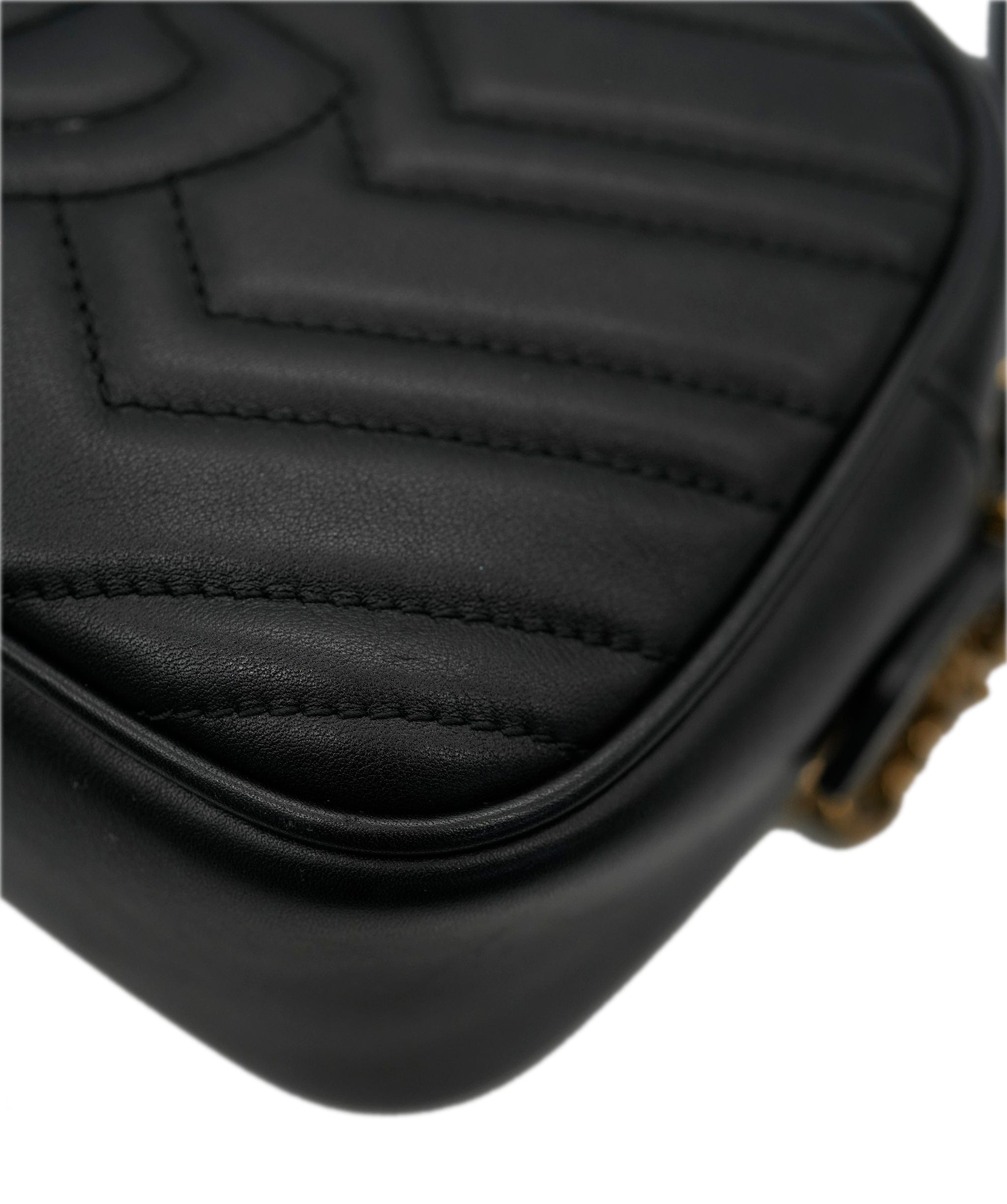 Gucci Gucci Marmont Chevron Crossbody ALC1760