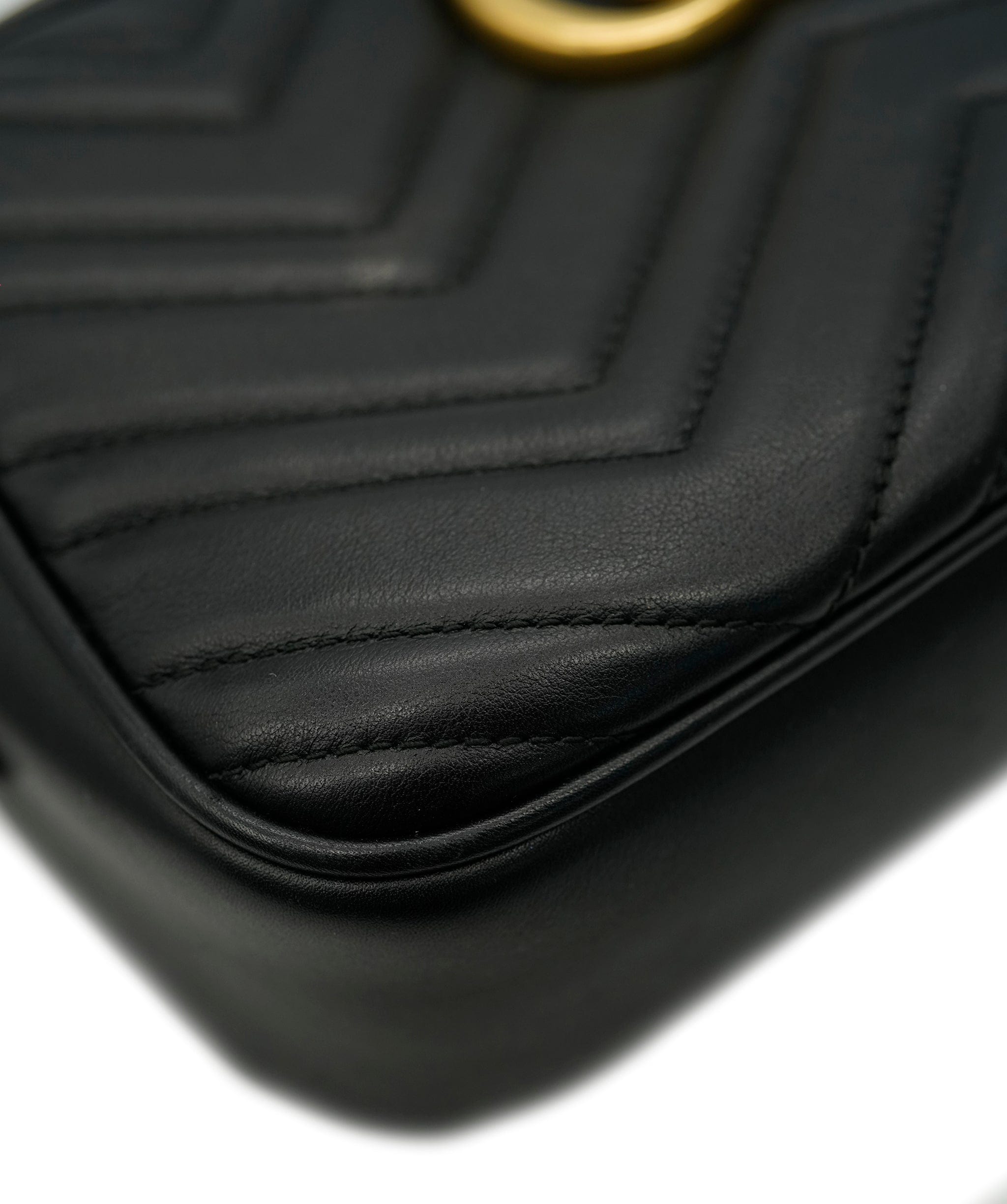 Gucci Gucci Marmont Chevron Crossbody ALC1760