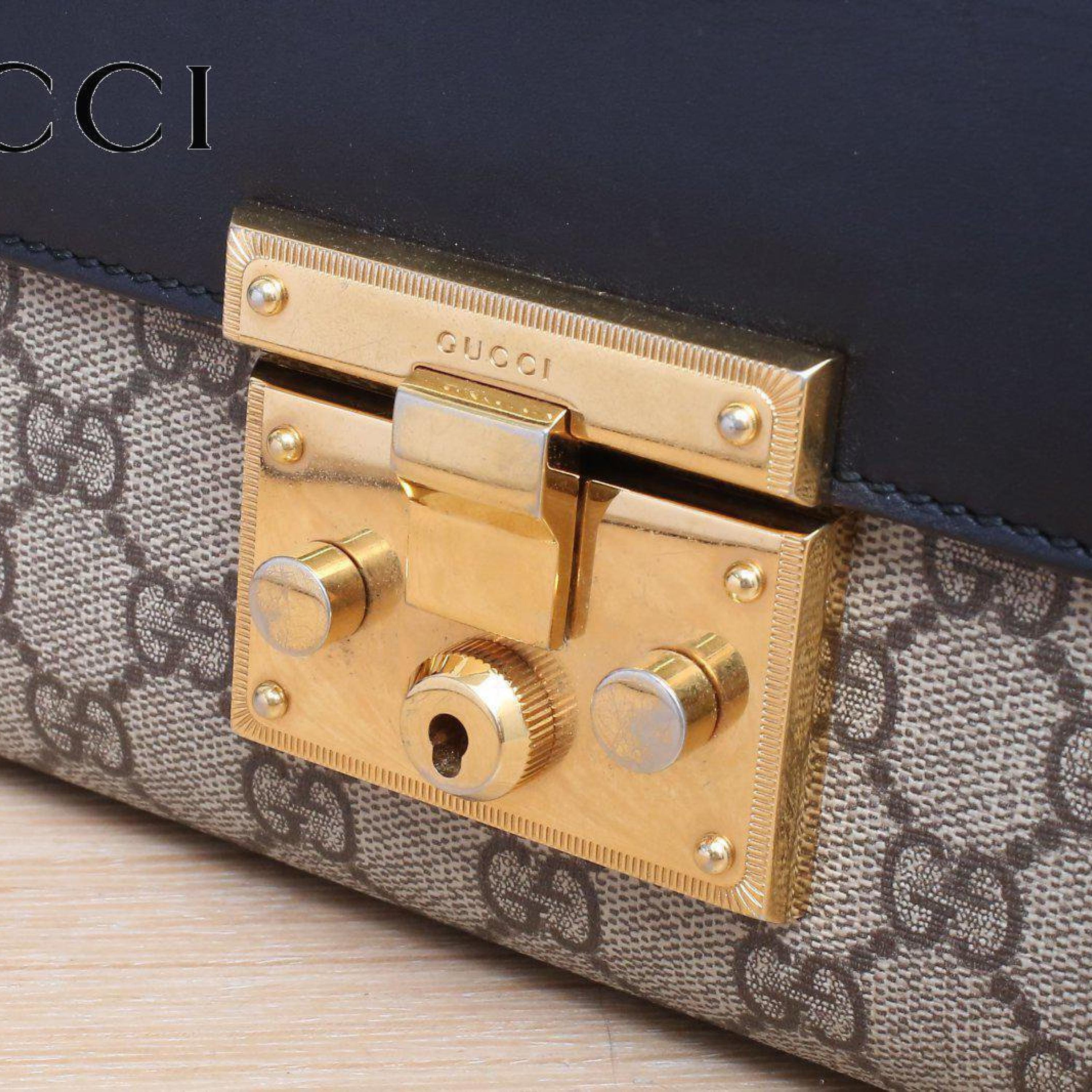 Gucci Gucci Padlock Padlock Bag Small 20.5 Black Leather C/PVC Gold Buckle Leather C/PVC
Leather tag, key ALC3149