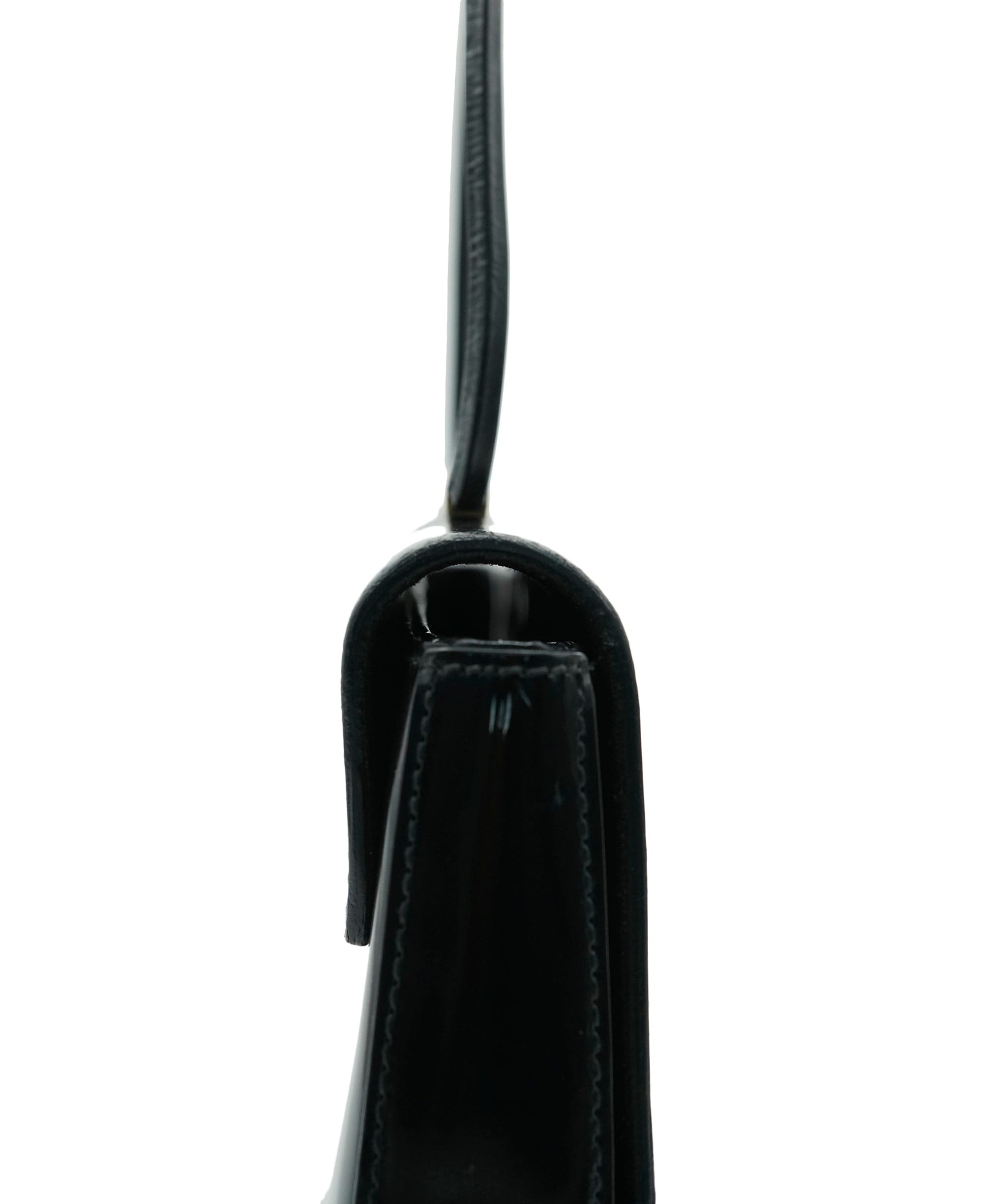 Gucci Gucci Vintage Calf Skin Black Shoulder bag ALC2623