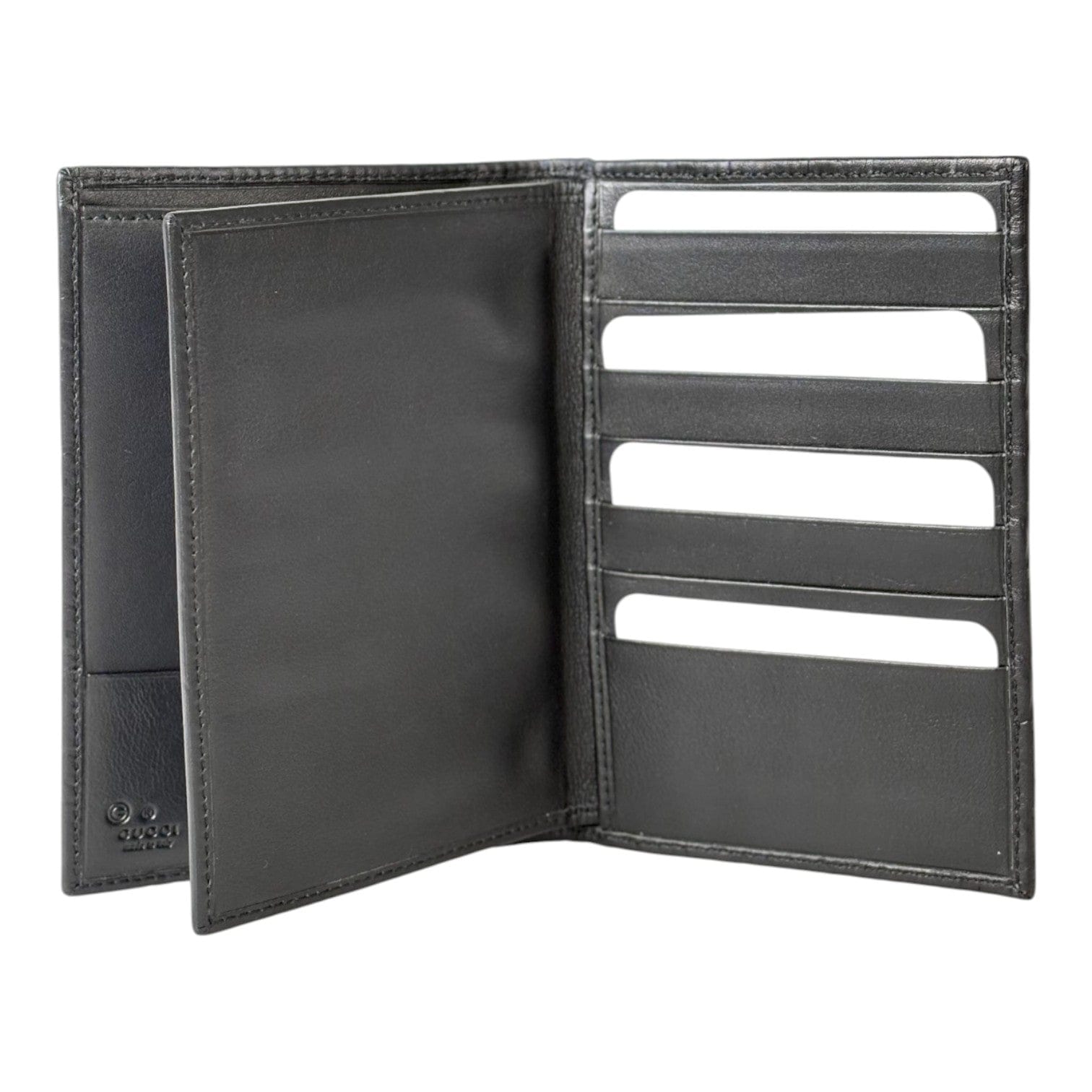 Gucci Gucci GG Logo Passport Holder