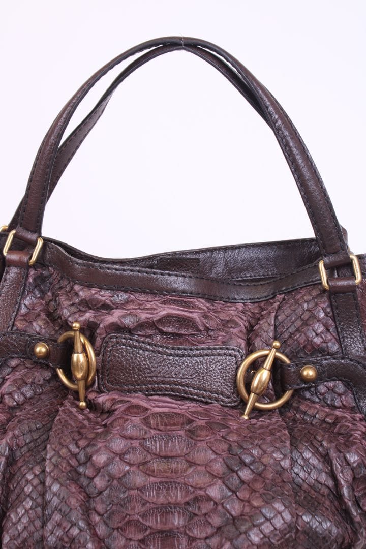 Gucci Gucci Jockey Hobo Aubergine Bella Hadid!