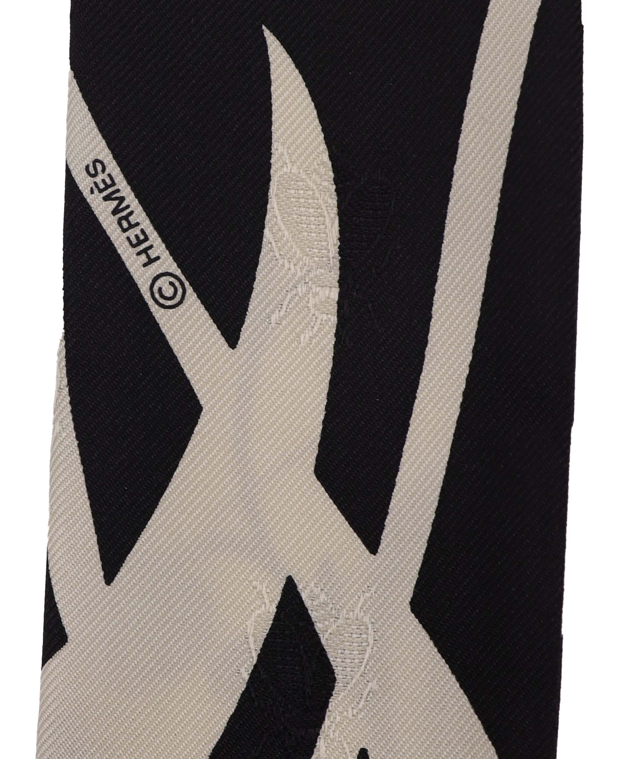 Hermès hermes fringe twilly black DXBV0587