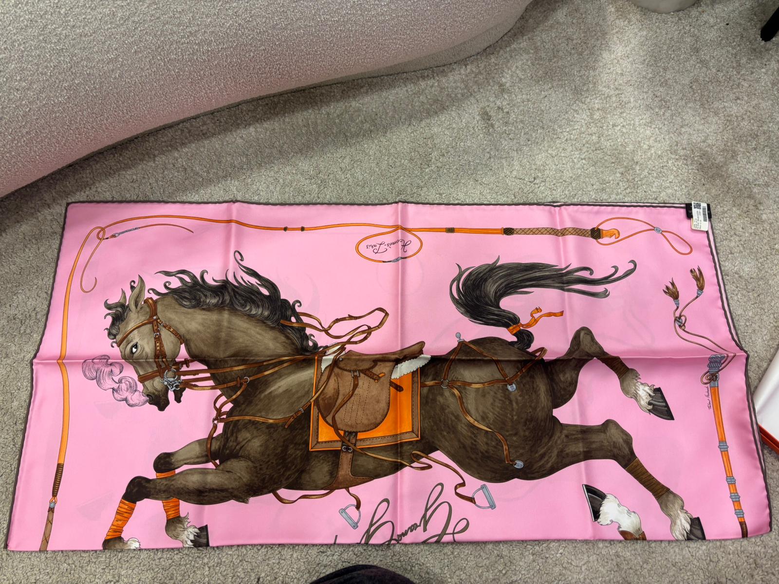 Hermès Hermes pink limited edition scarf ALC3833