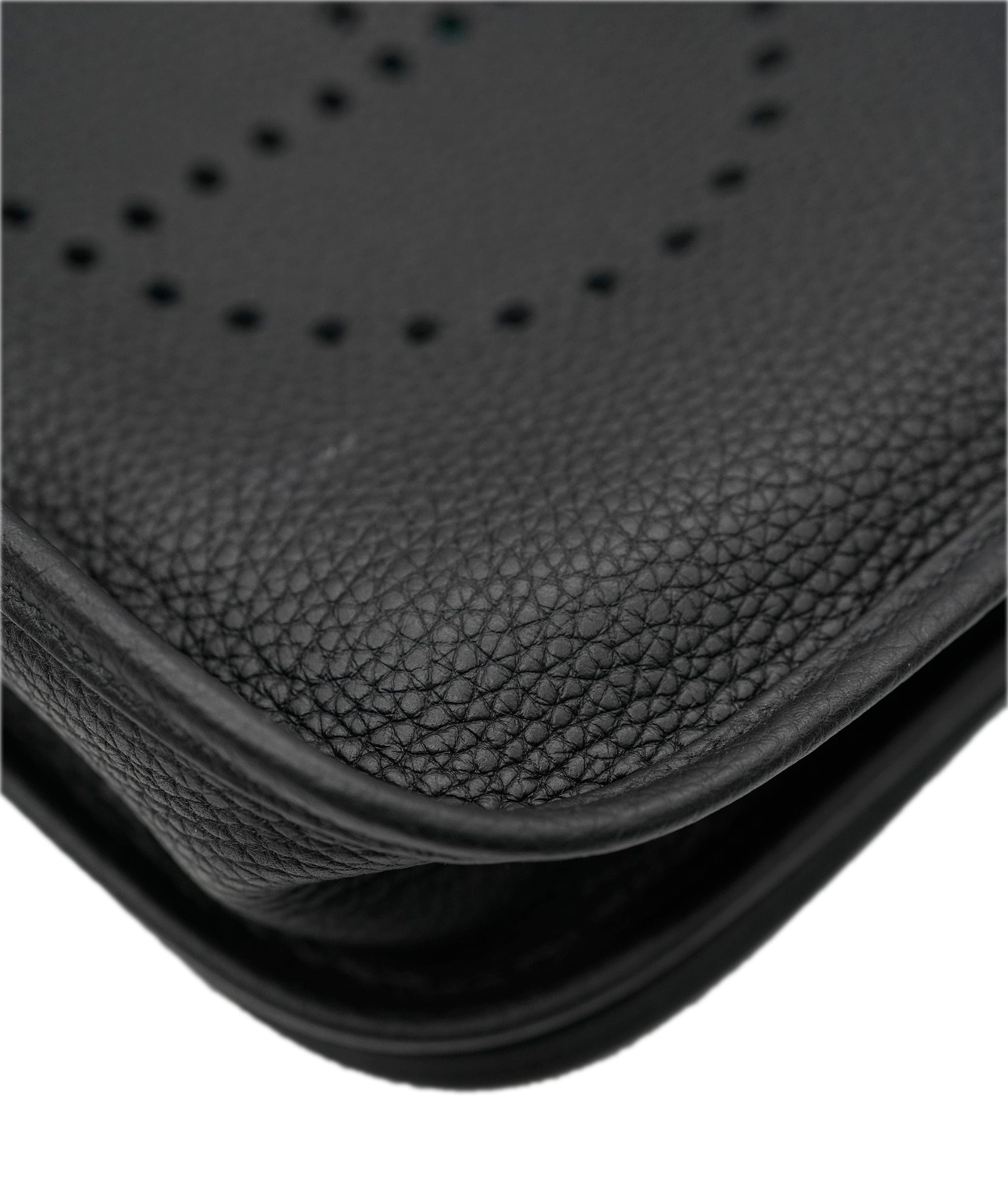 Hermès Hermes Evelyn GM Black With Silver Hardware ALC1762