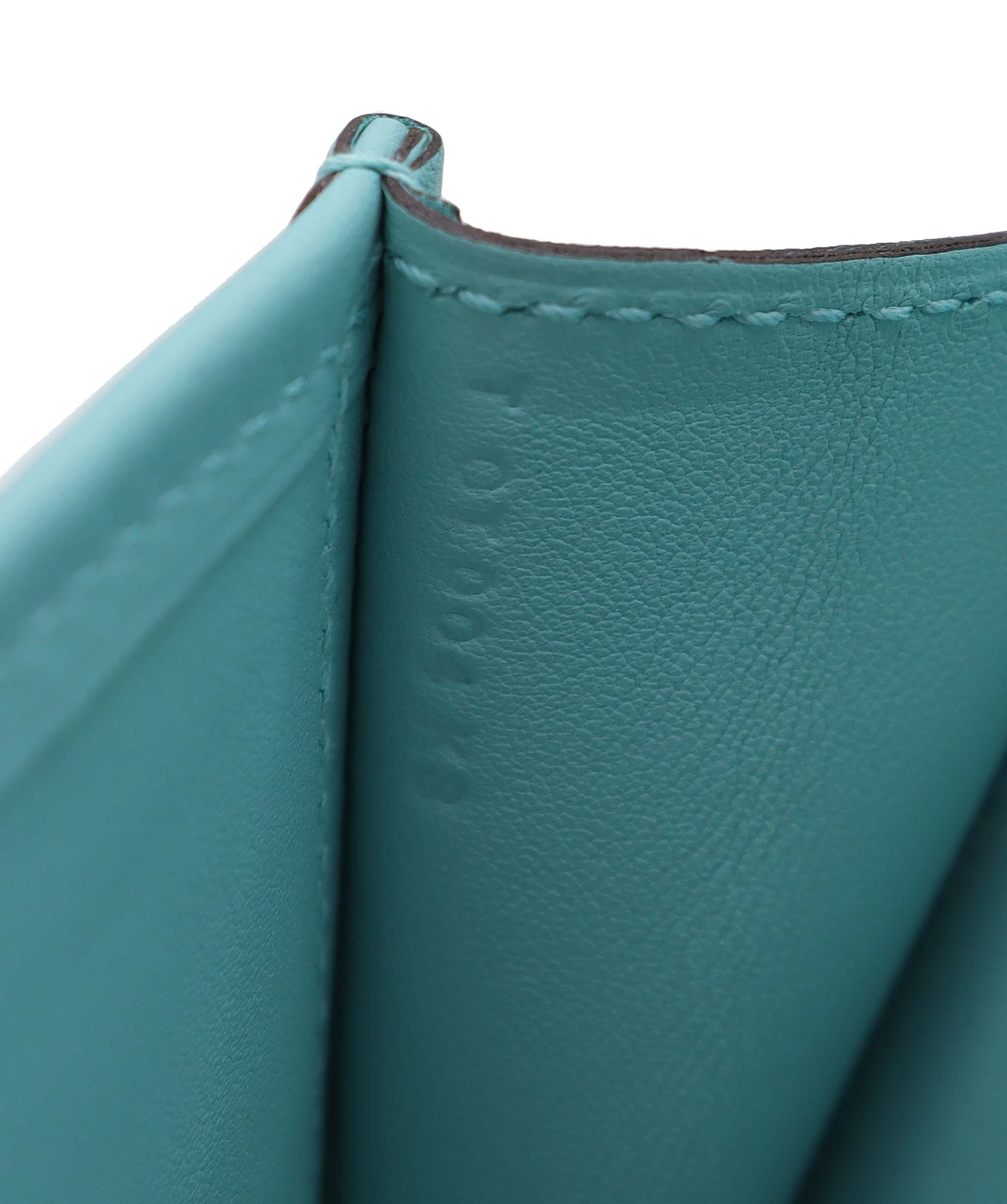 Hermès Hermes Jige Blue Atoll Swift Stamp T DXBS6096