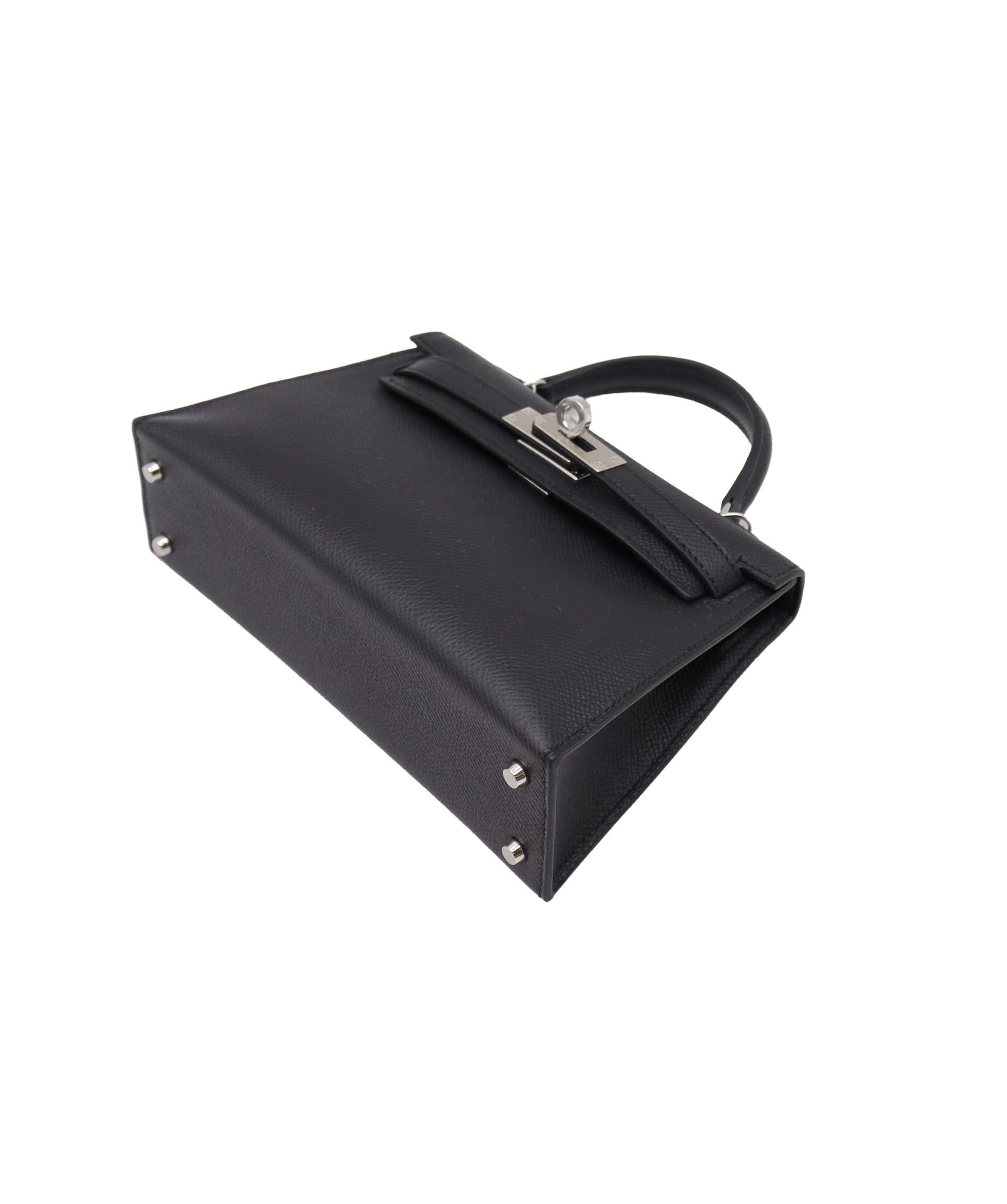 Hermès Hermes Kelly 20 Black Epsom PHW #W SKC1968