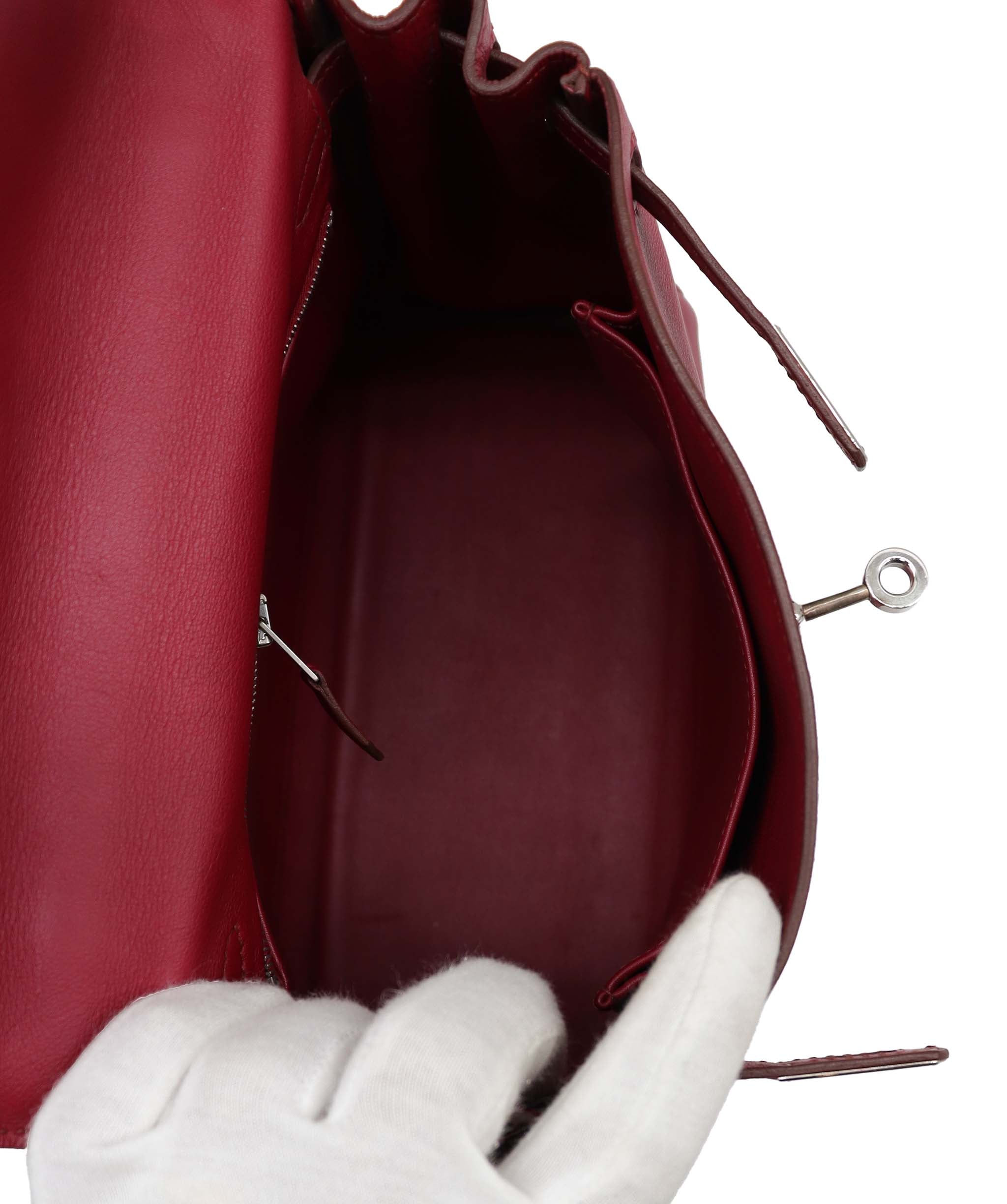 Hermès Hermes Kelly 25 PHW Swift DXBS3358 SQUARE N YEAR 2010