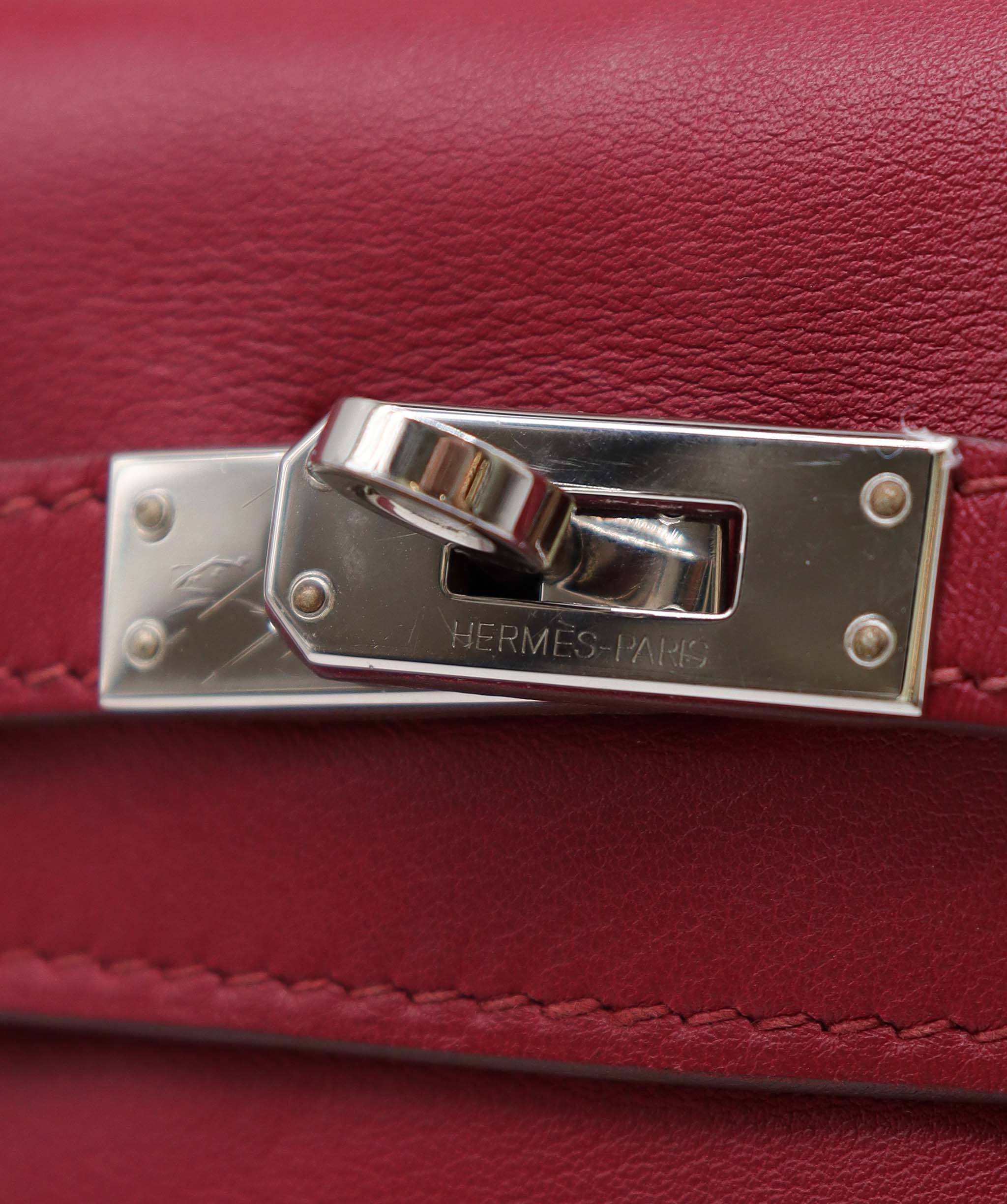 Hermès Hermes Kelly 25 PHW Swift DXBS3358 SQUARE N YEAR 2010