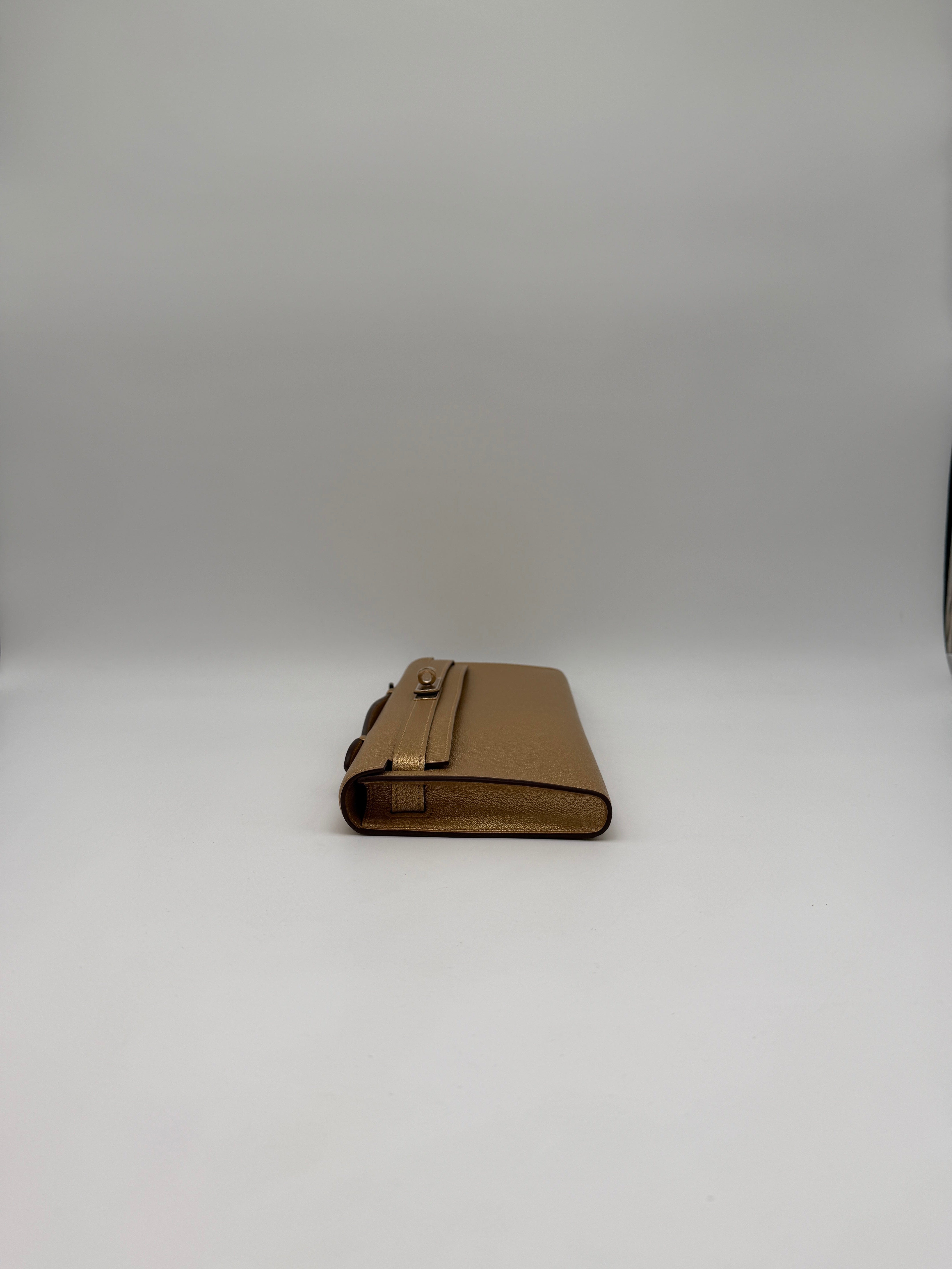 Hermès Hermès Kelly Cut Chamkilight Dore Chevre Permabrass Hardware