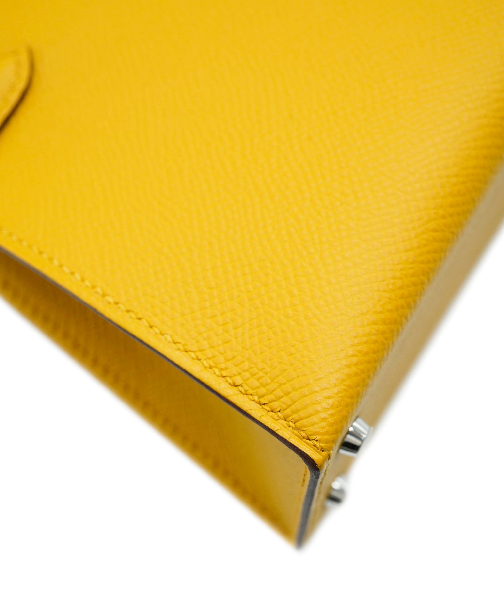 Hermès Hermes Mini Kelly 20 Jaune Amber GHW ALC2464