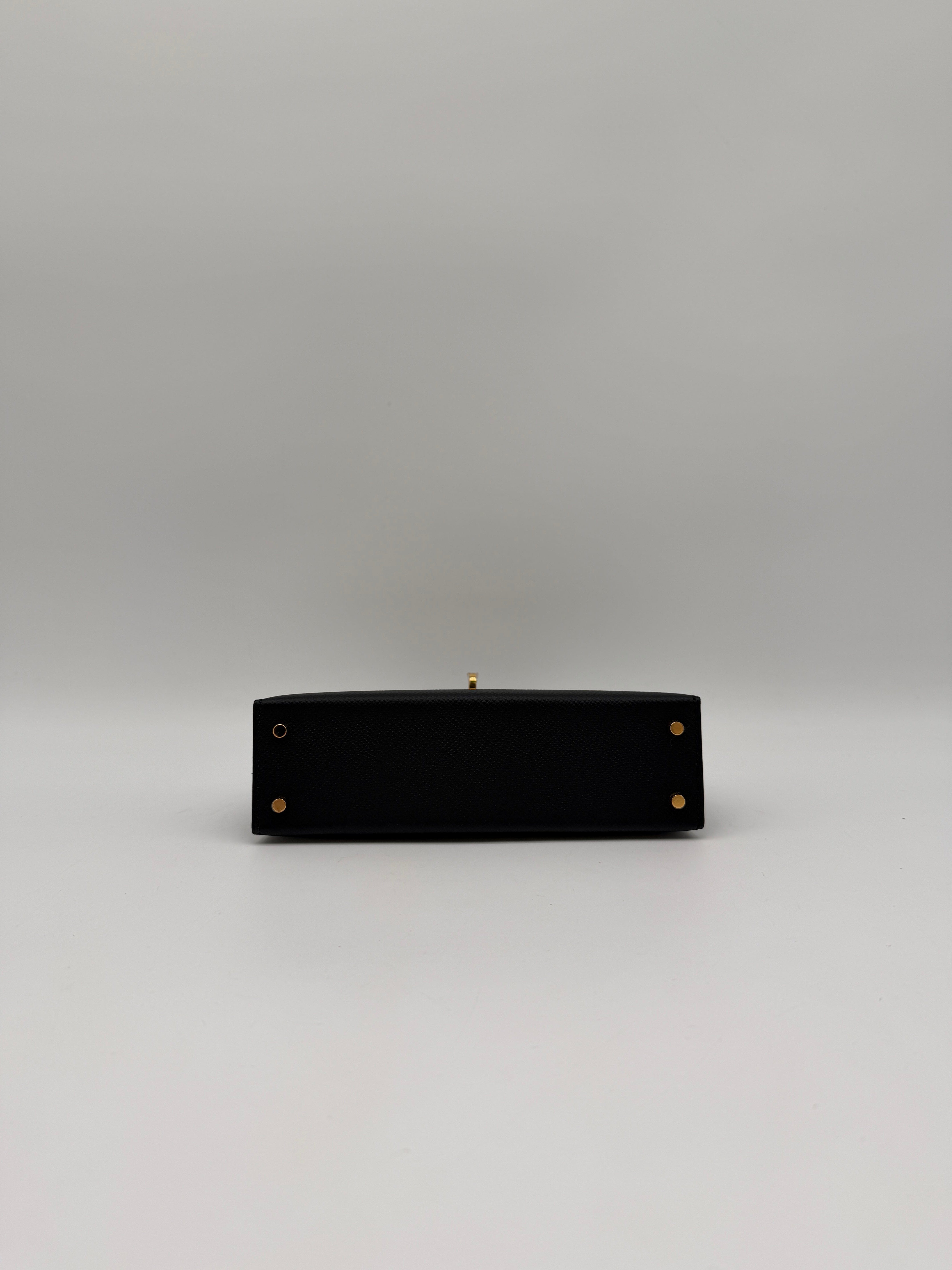 Hermès Hermès Mini Kelly Black Epsom Gold Hardware