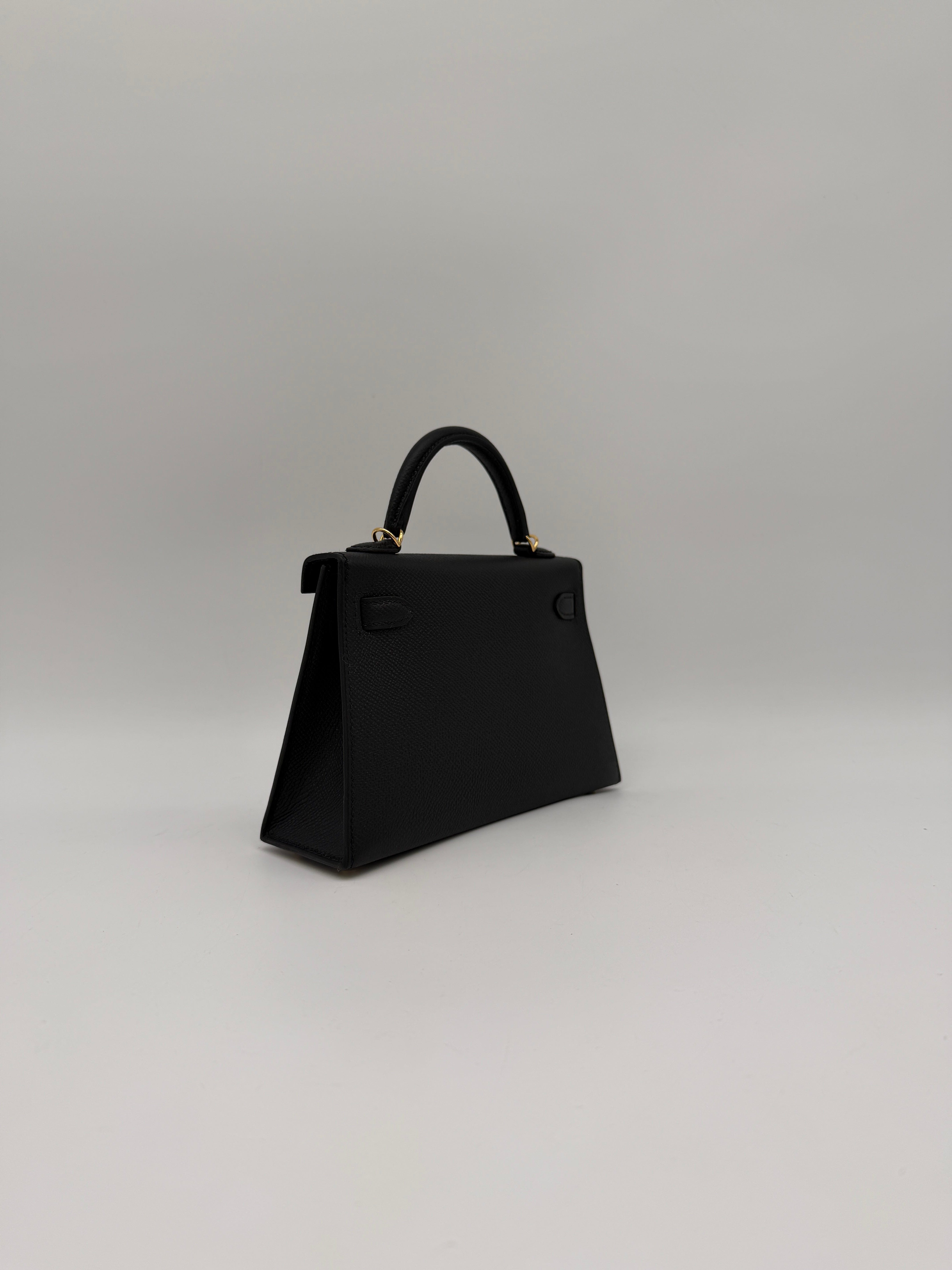 Hermès Hermès Mini Kelly Black Epsom Gold Hardware