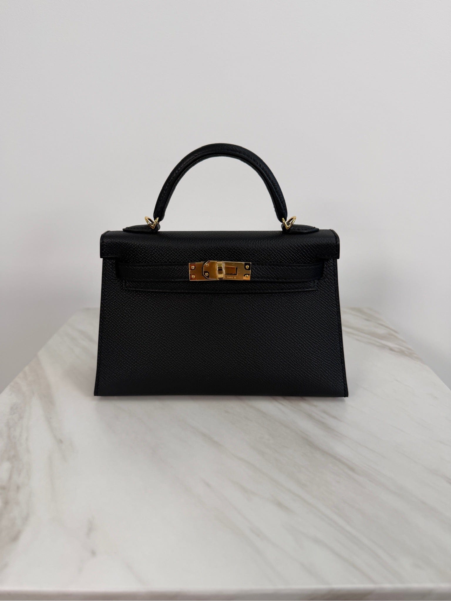 Hermès Hermès Mini Kelly Black Epsom Gold Hardware