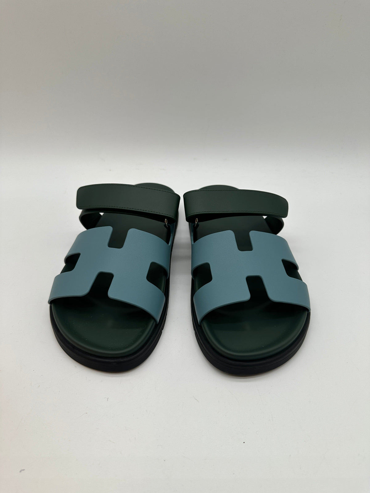 Hermès Hermès Chypre sandal bleu citadin / vert bouteille 405 PCA987