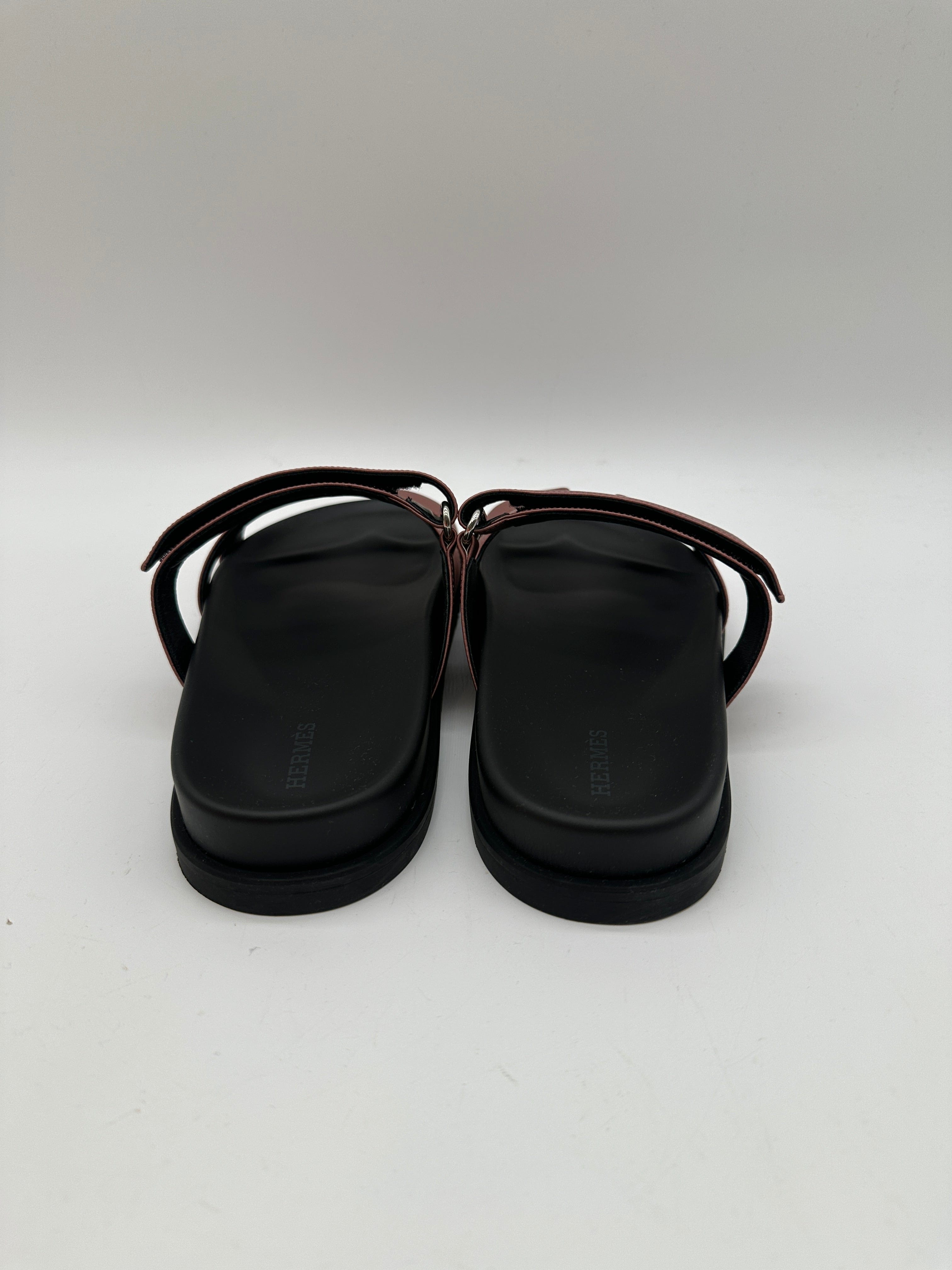 Hermès Hermès Chypre sandal Satin Rose 40 PCA985