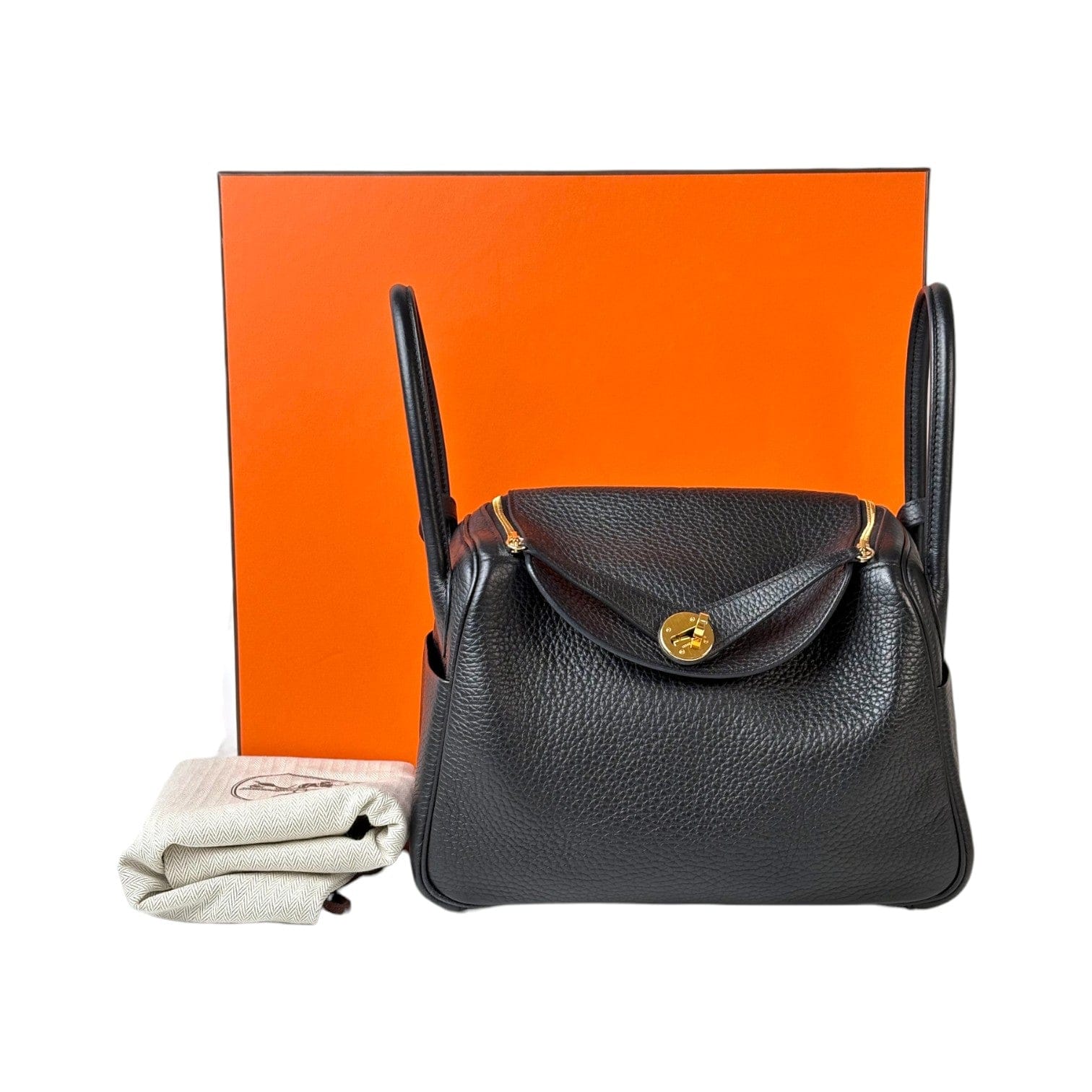 Hermes Hermes Black Lindy 26cm Bag in Clemence - B Stamp