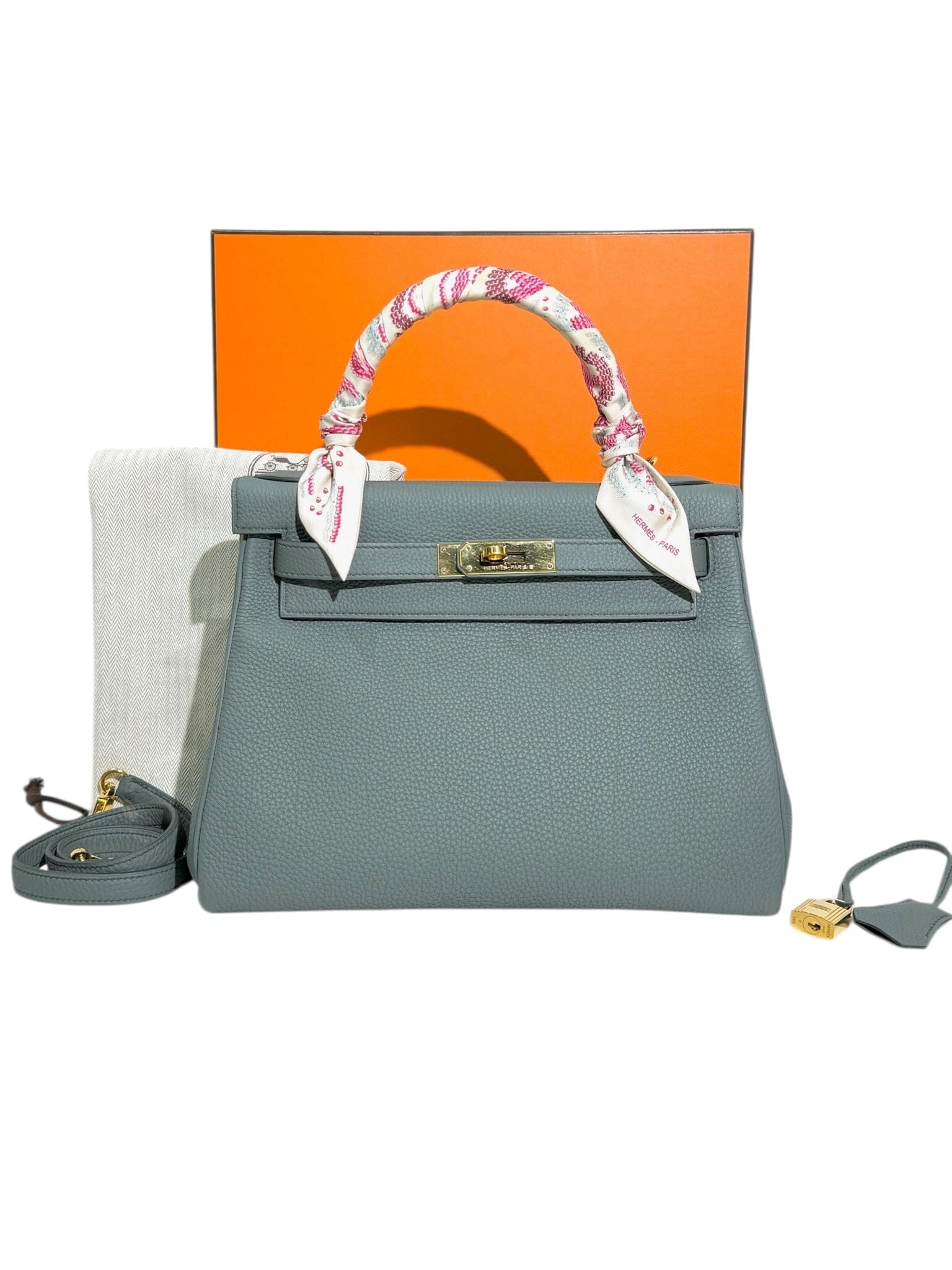 Hermes Hermes Kelly 28 Togo in Vert Amande - Full Set - D Stamp