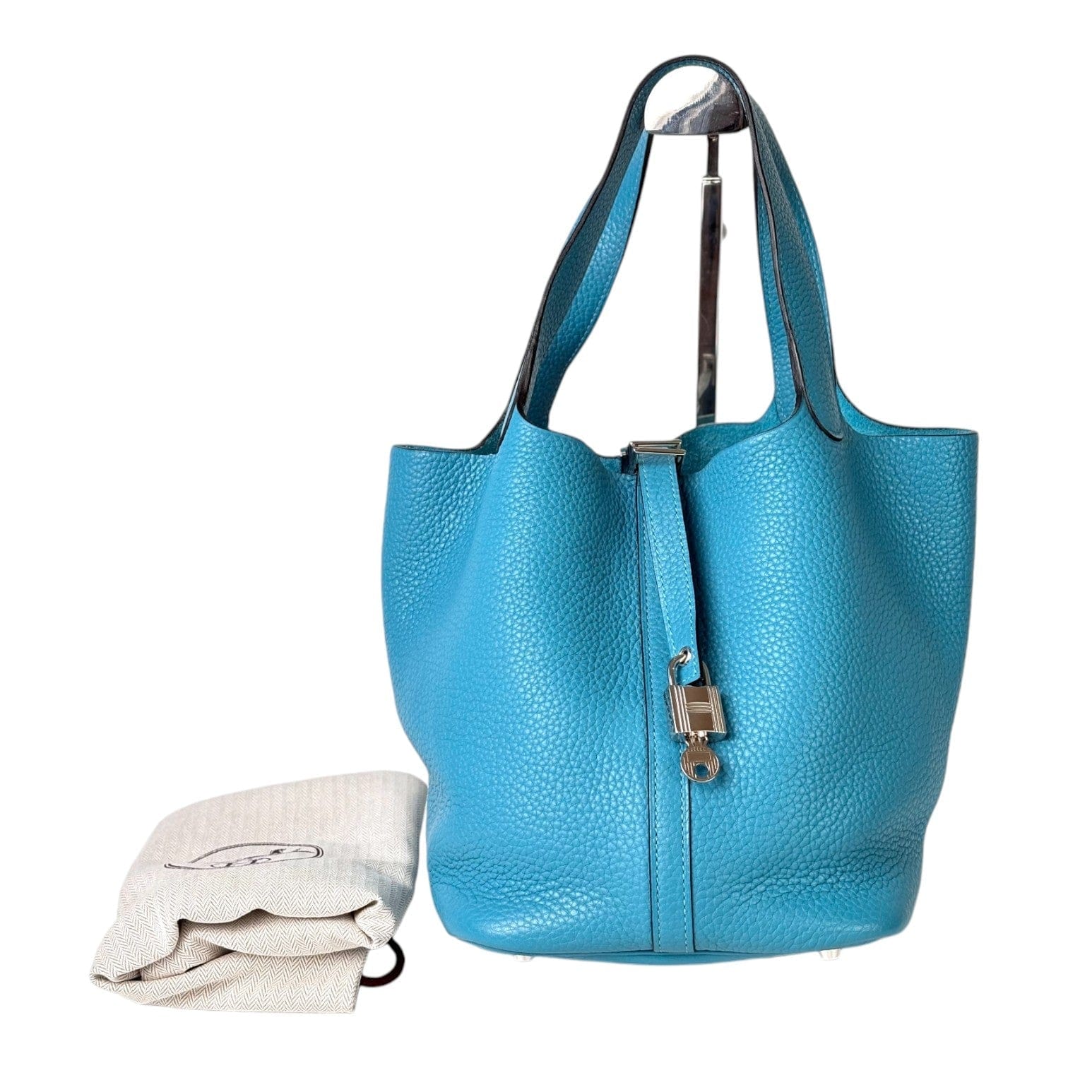 Hermes Hermes Picotin 22 Blue in Clemence with PHW