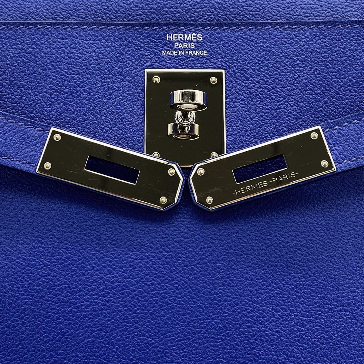 HERMES HERMES KELLY 28 VERSO RETOURNE BLUE ELECTRIQUE ROSE WOOD EVERCOLOR HAND SHOULDER BAG 2019 D STAMP PALLADIUM HARDWARE 90326200