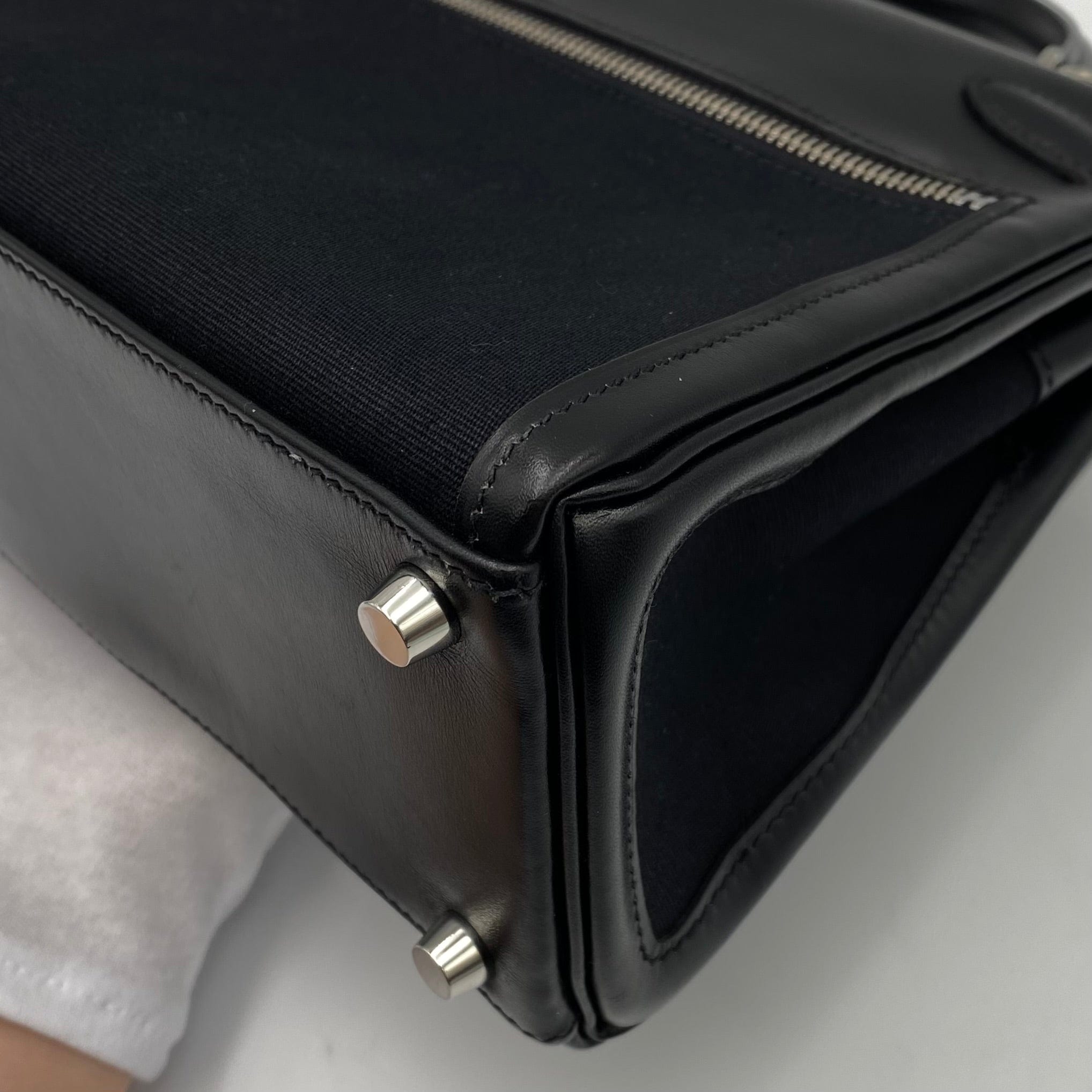 Hermès Hermes Vintage Kelly Lakis 28 Black Boxcalf / Toile PHW #J 90224703